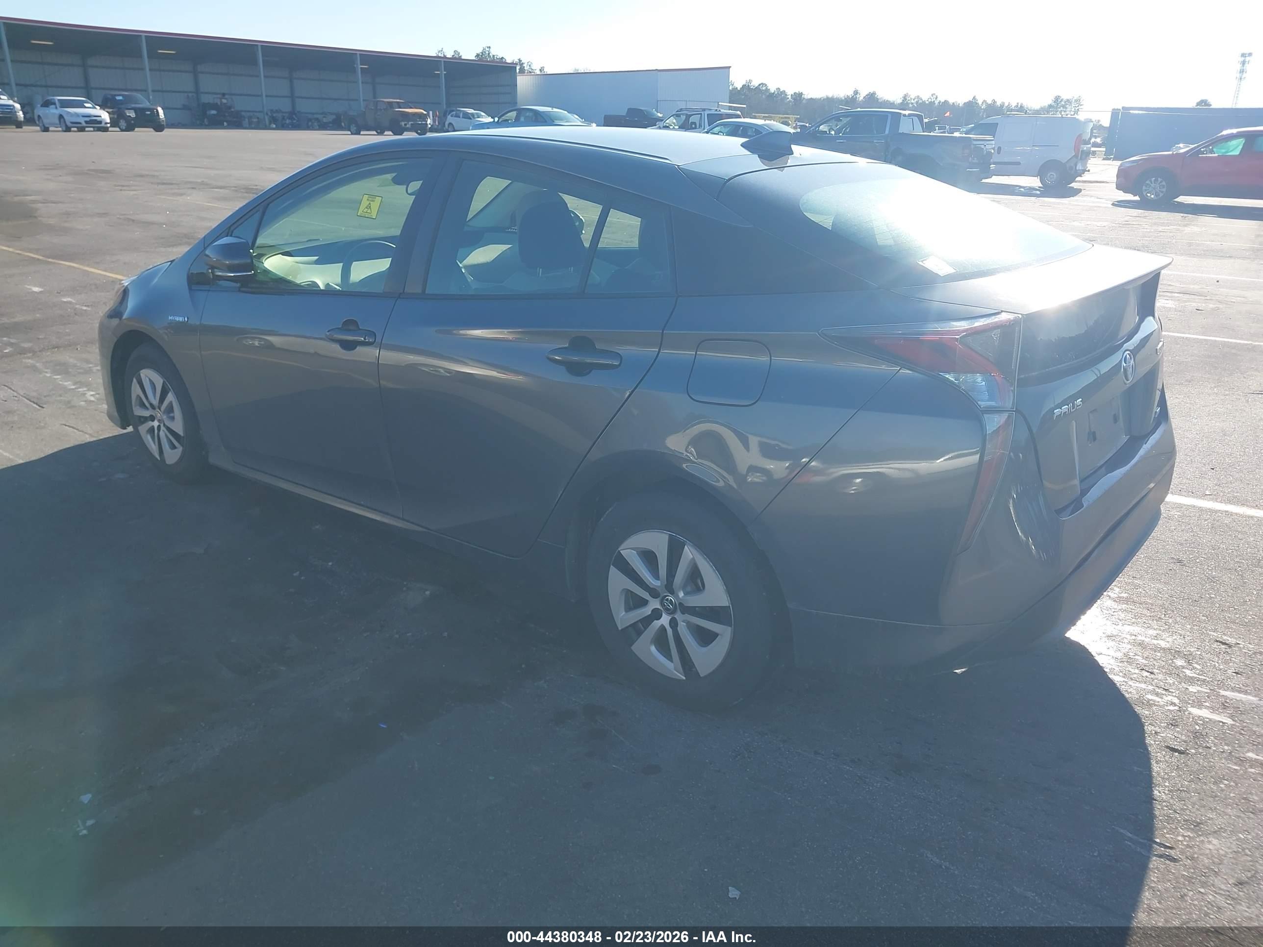 TOYOTA PRIUS image 3