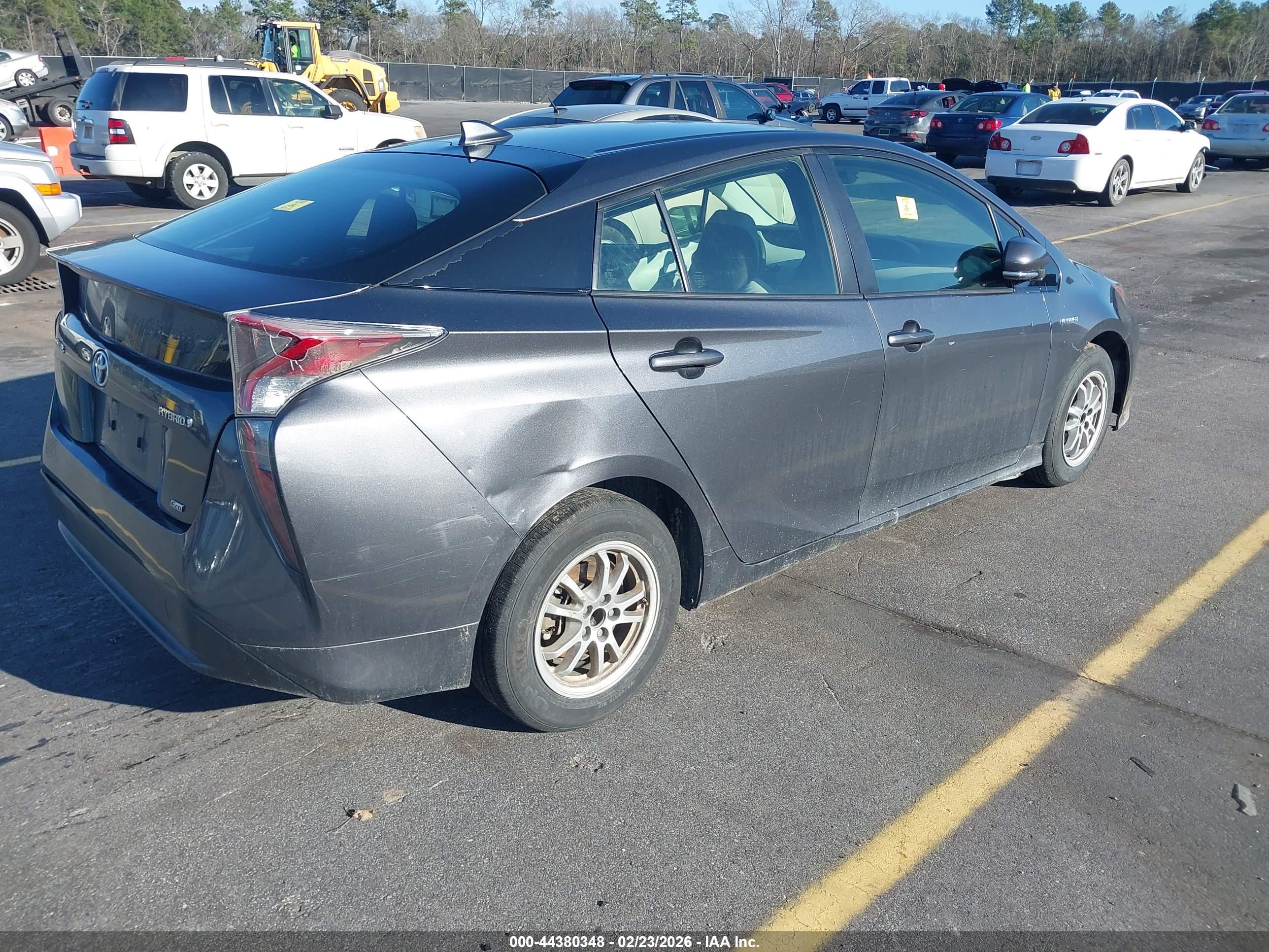 TOYOTA PRIUS image 4