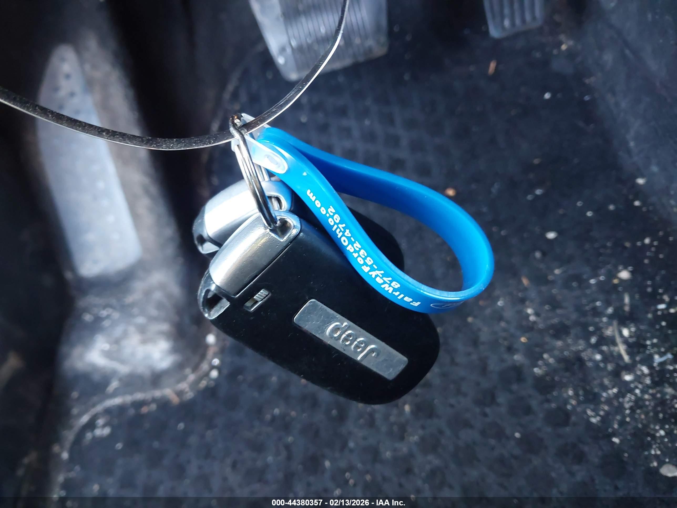 JEEP CHEROKEE image 11