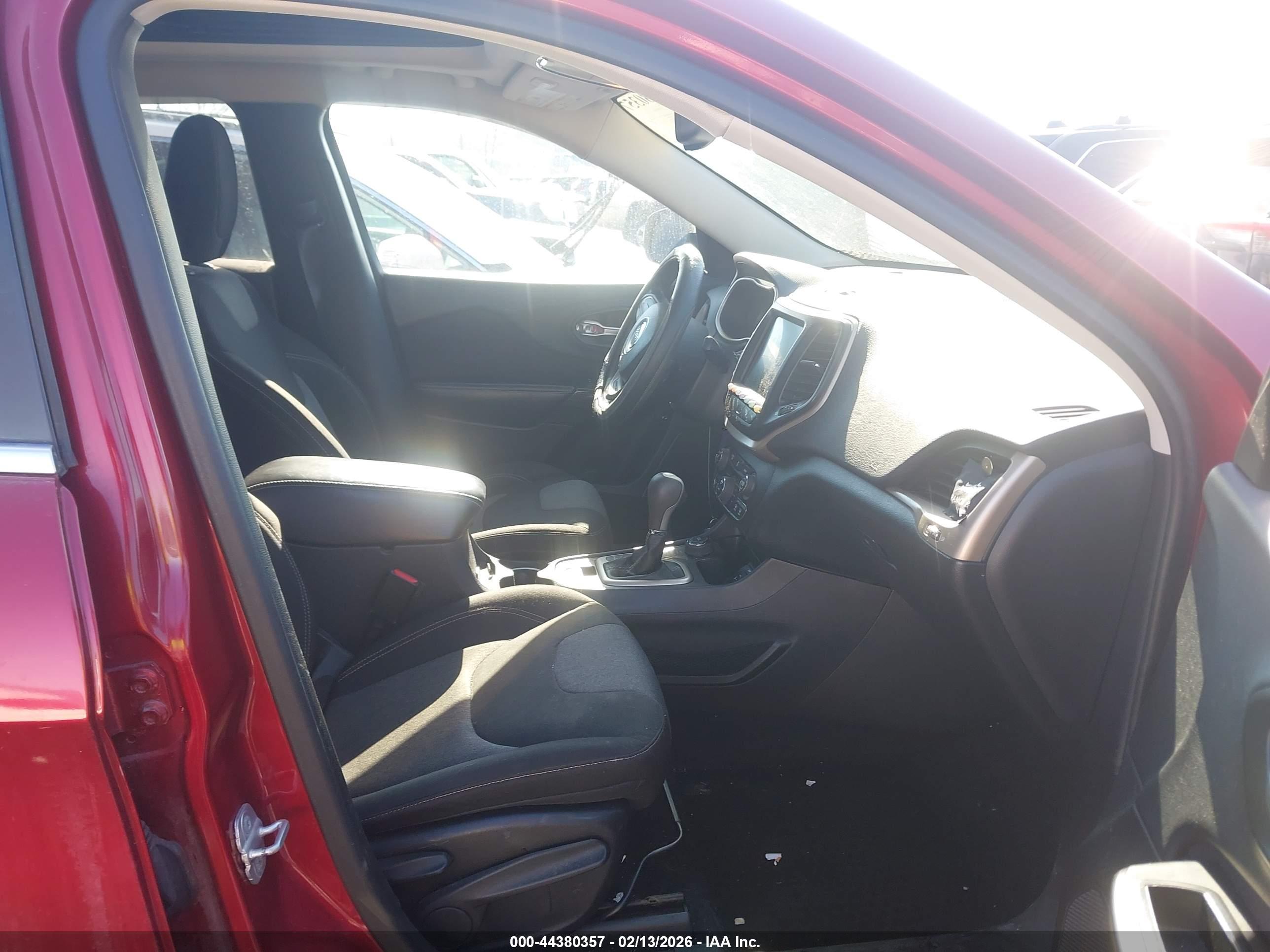 JEEP CHEROKEE image 5