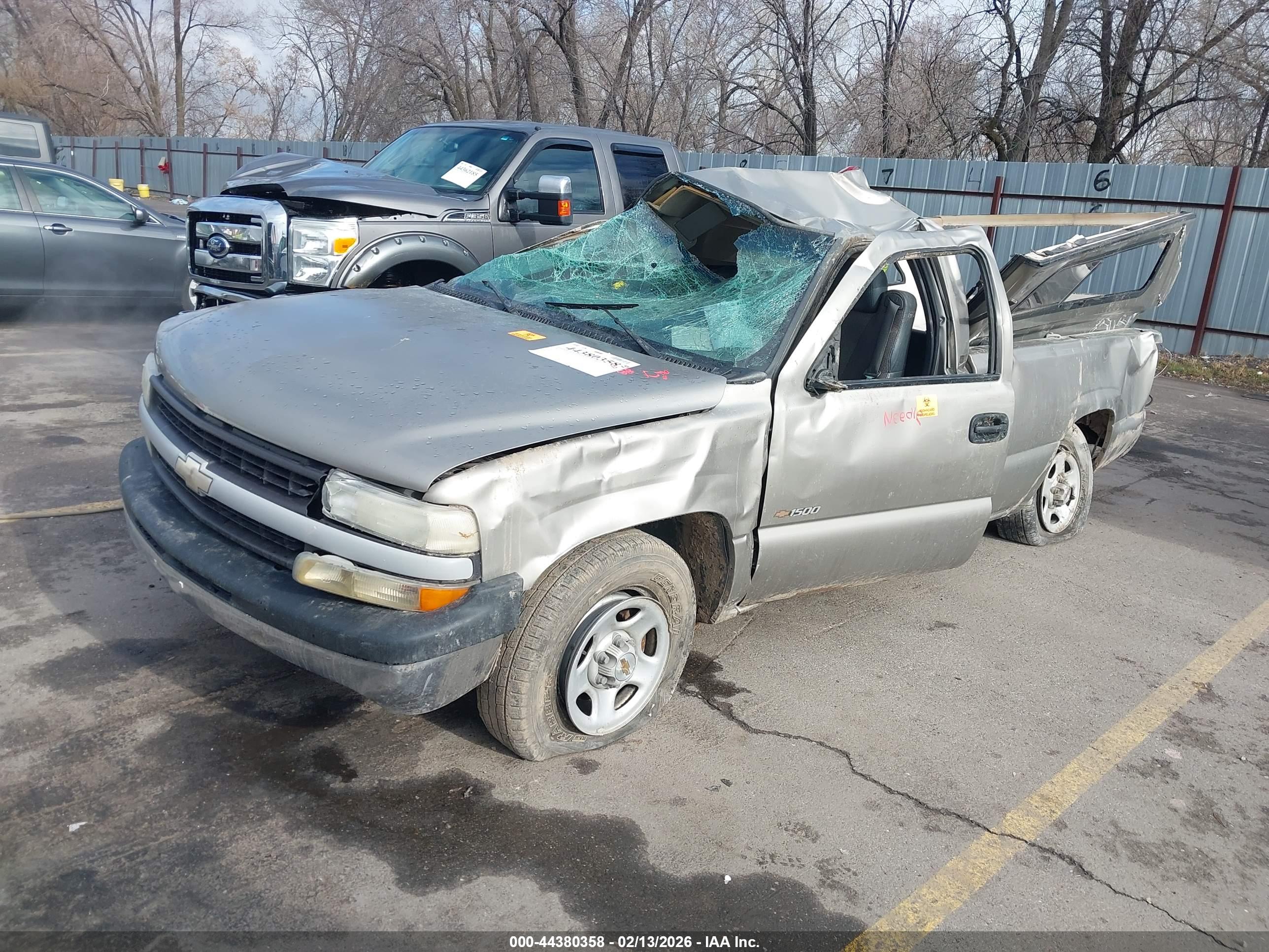CHEVROLET SILVERADO image 2