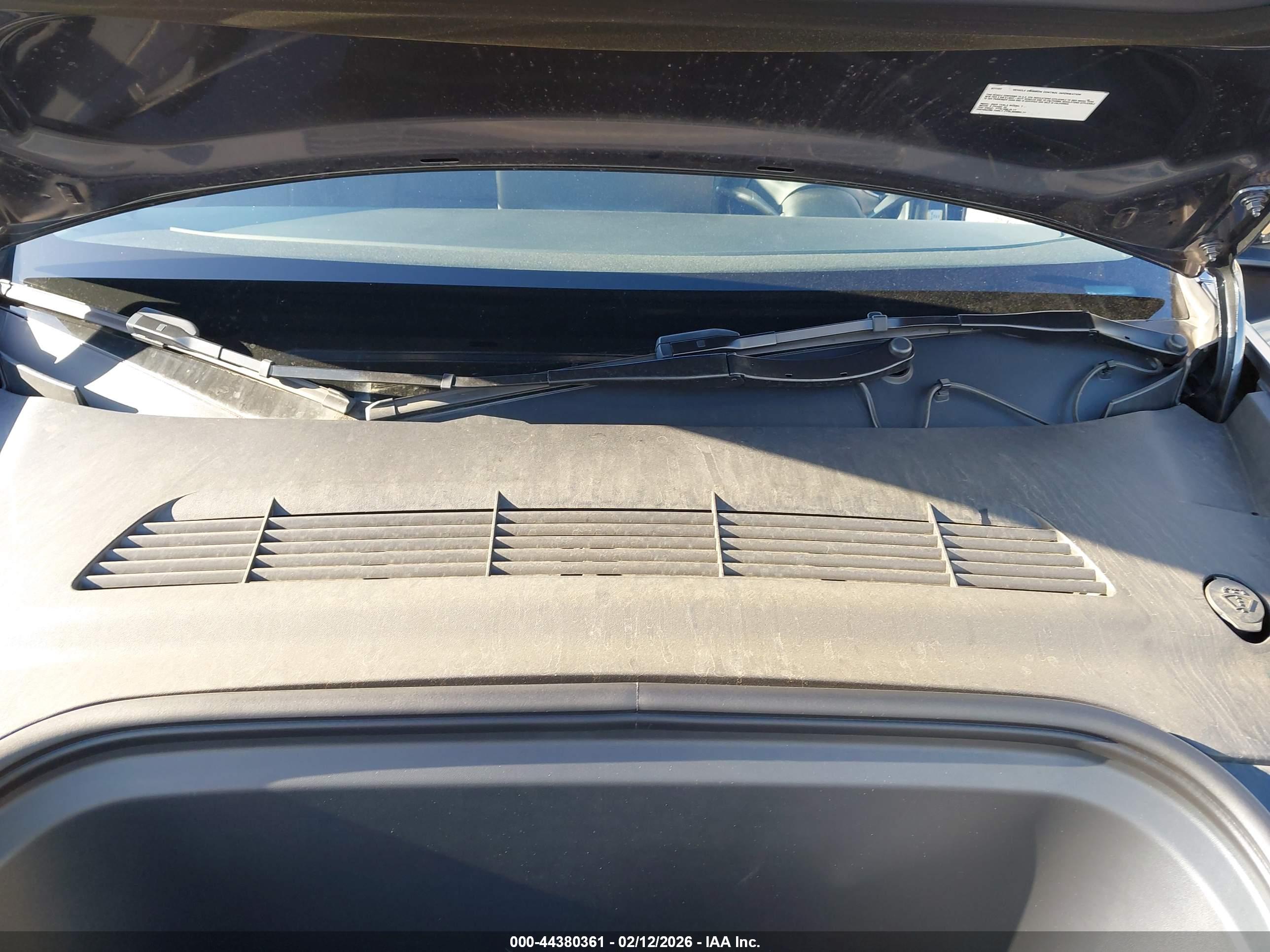 TESLA MODEL image 10