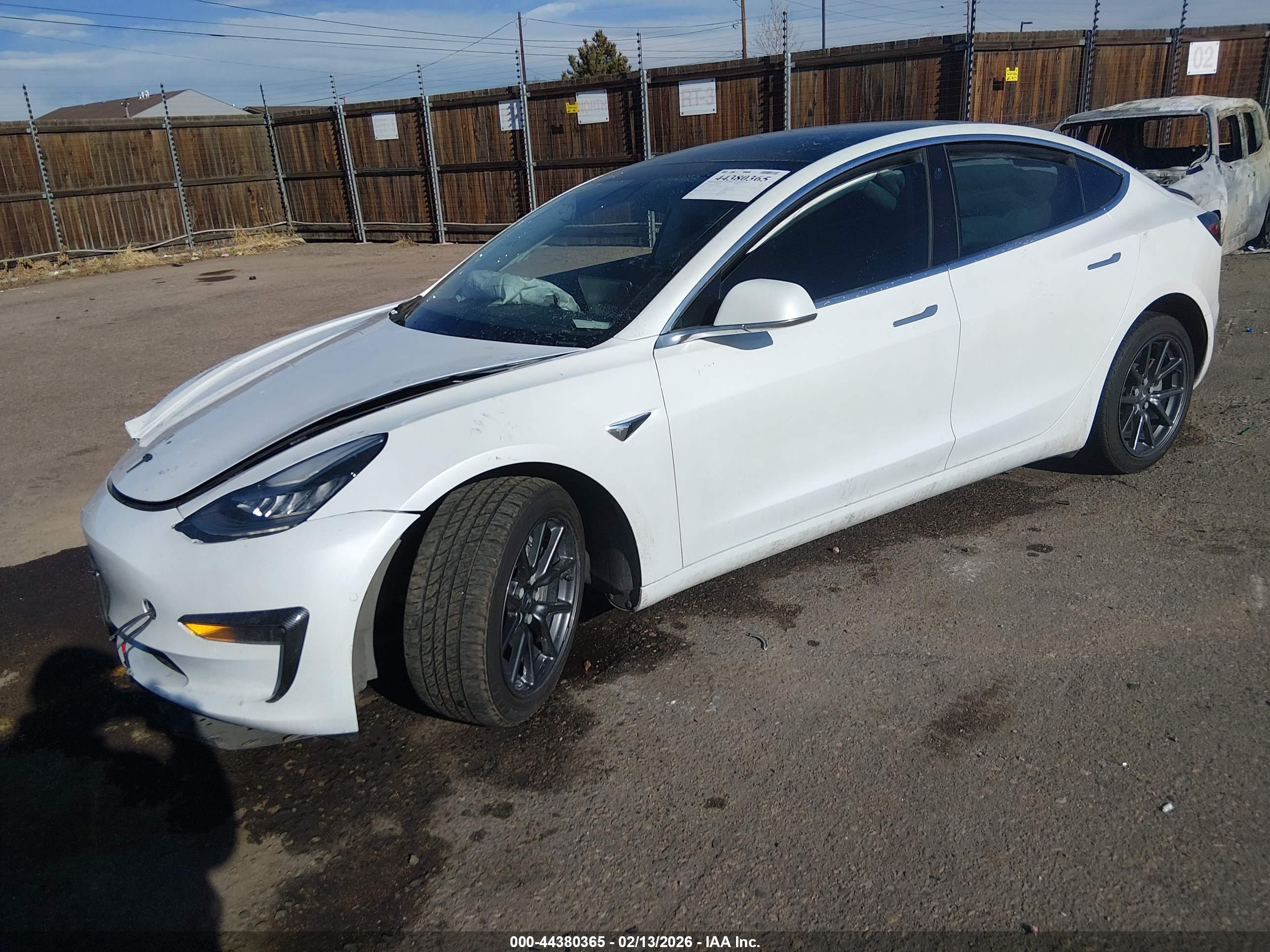 TESLA MODEL image 2