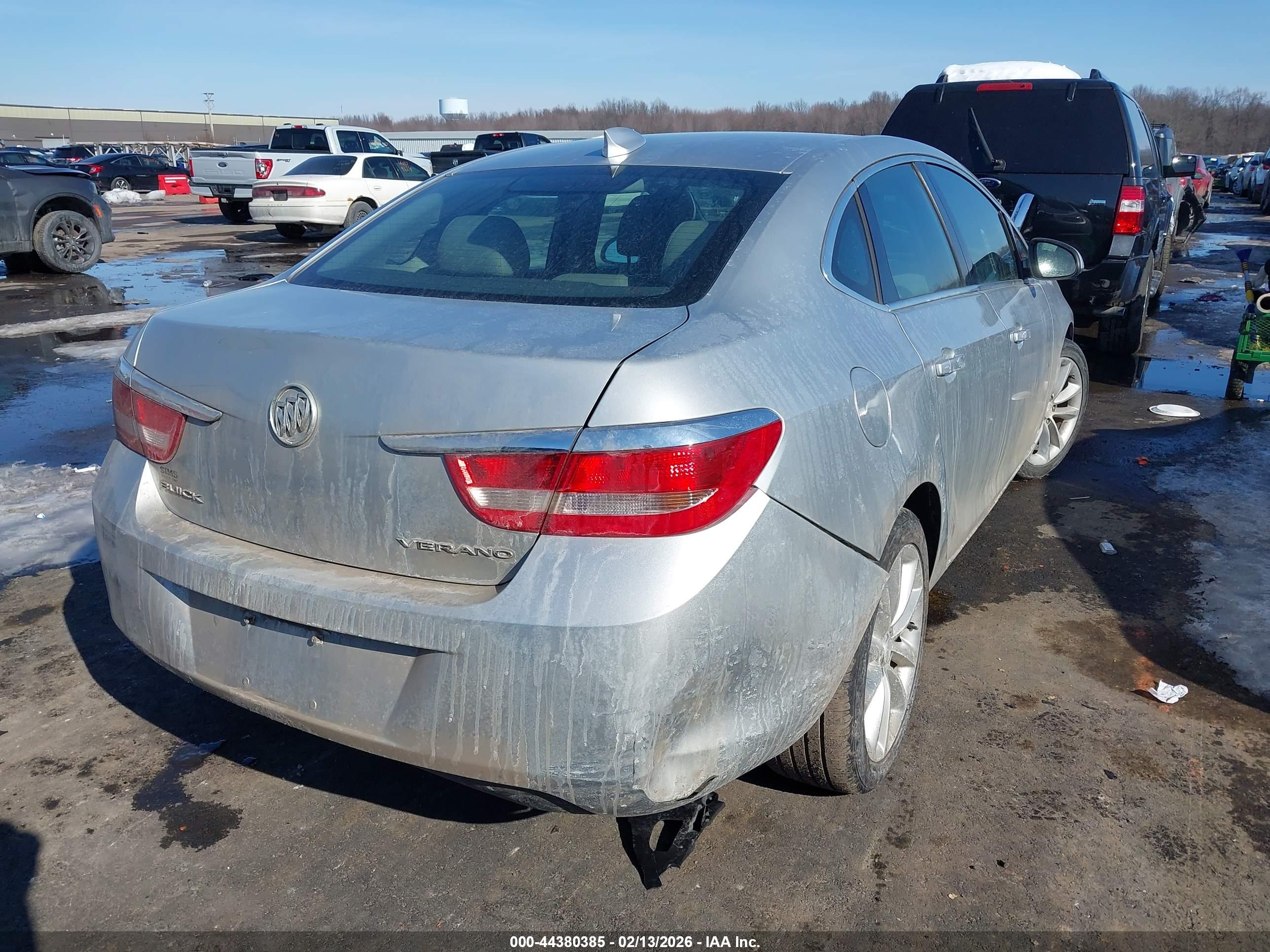BUICK VERANO image 4