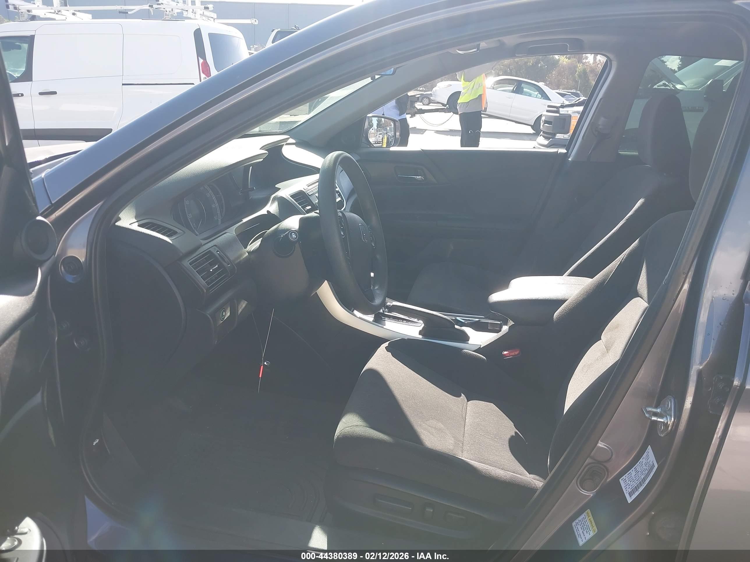 HONDA ACCORD image 5