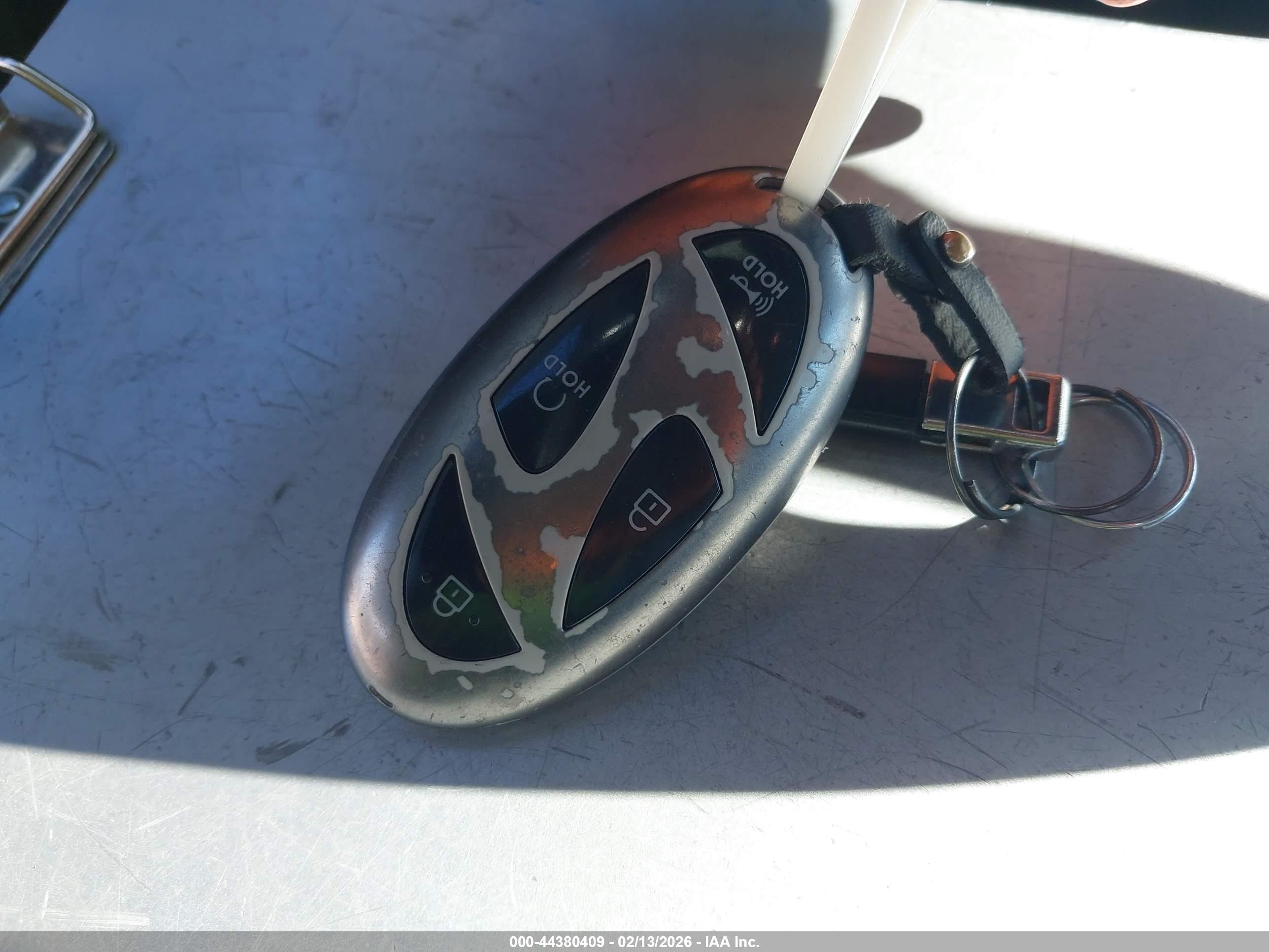 HYUNDAI KONA image 11