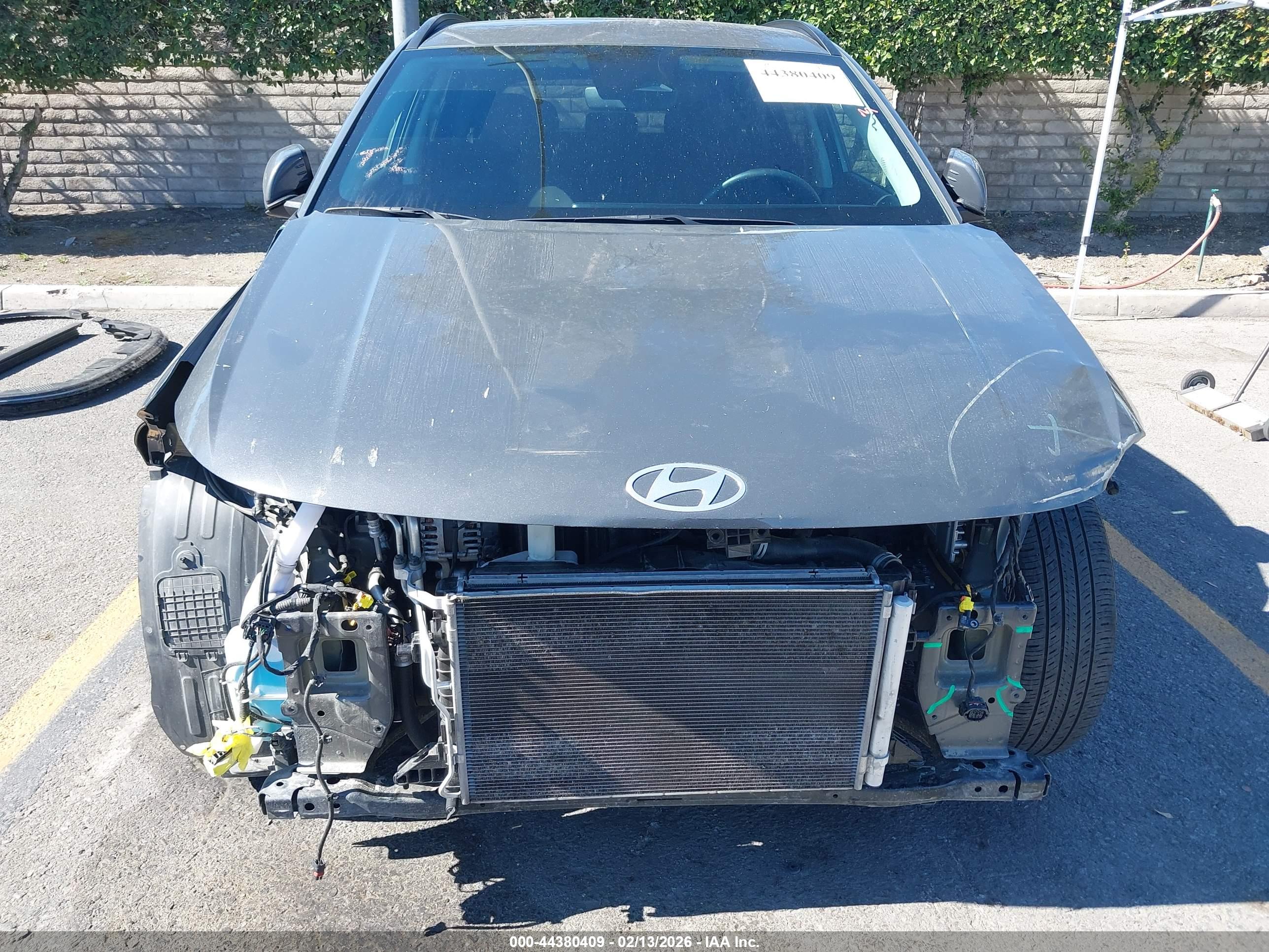 HYUNDAI KONA image 6