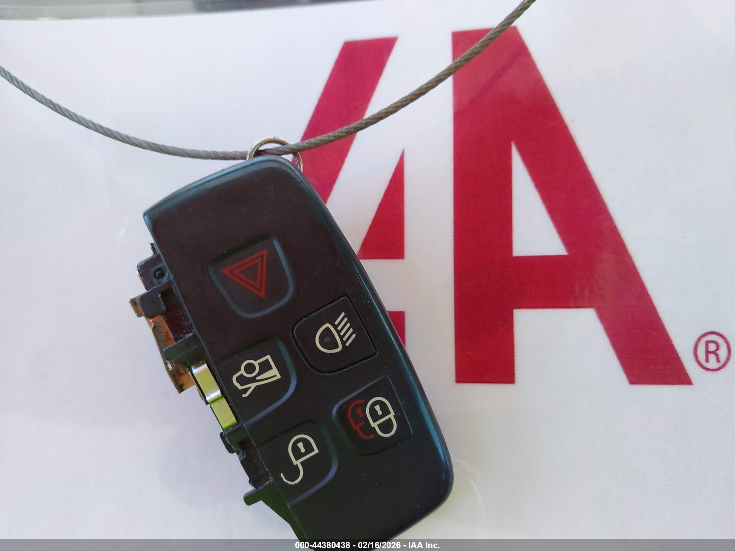 JAGUAR XE image 11