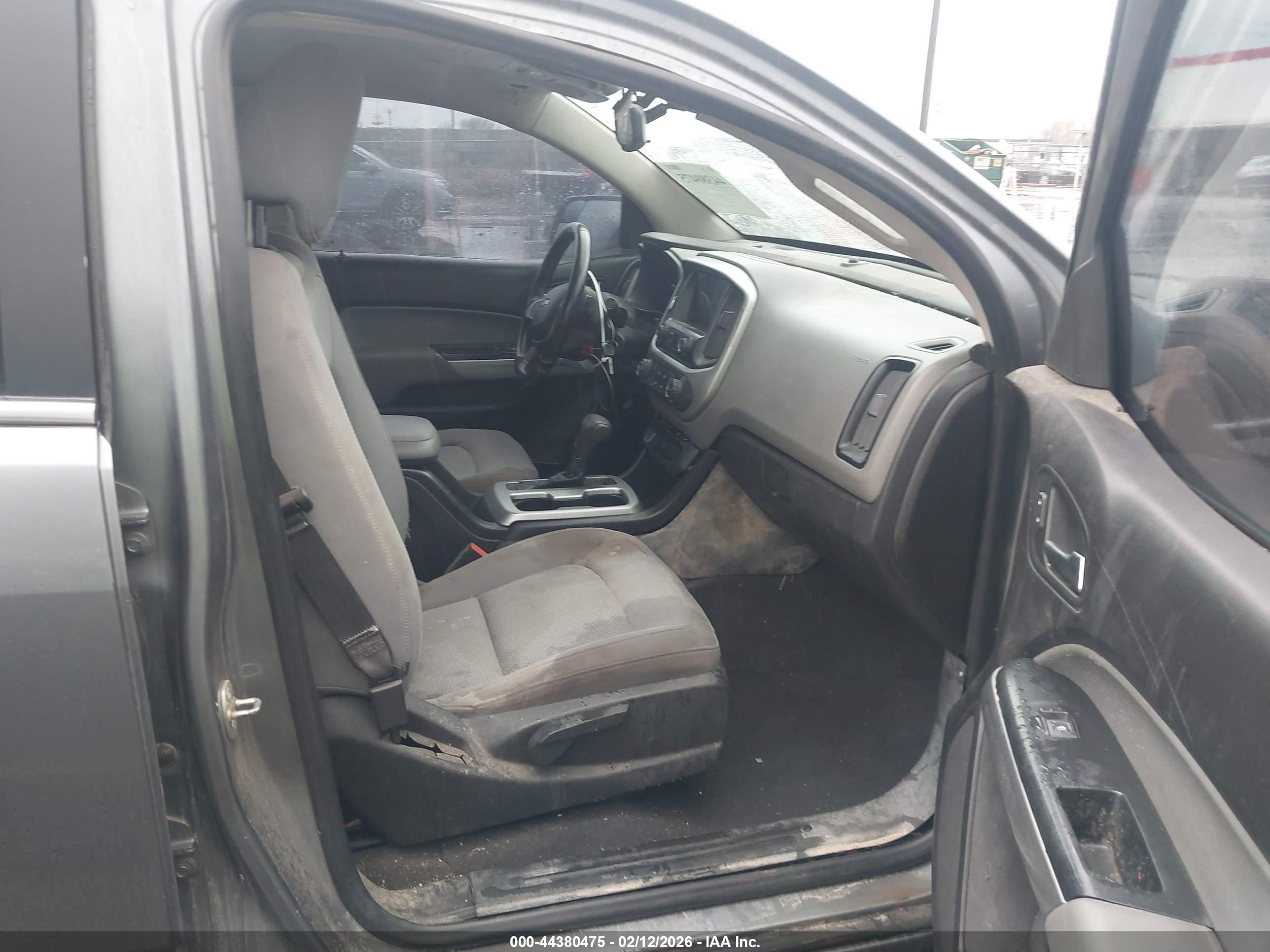 CHEVROLET COLORADO image 5