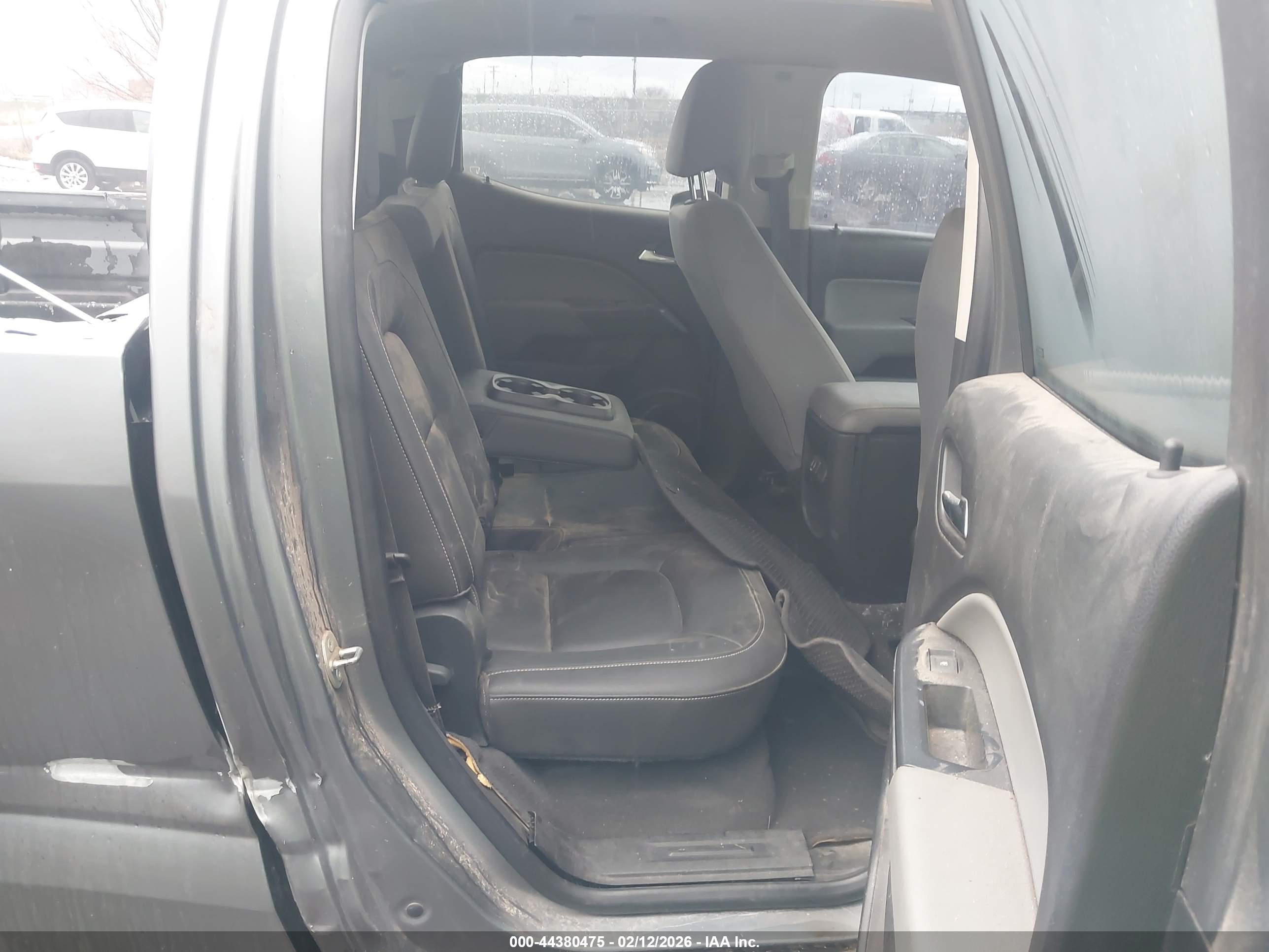 CHEVROLET COLORADO image 8