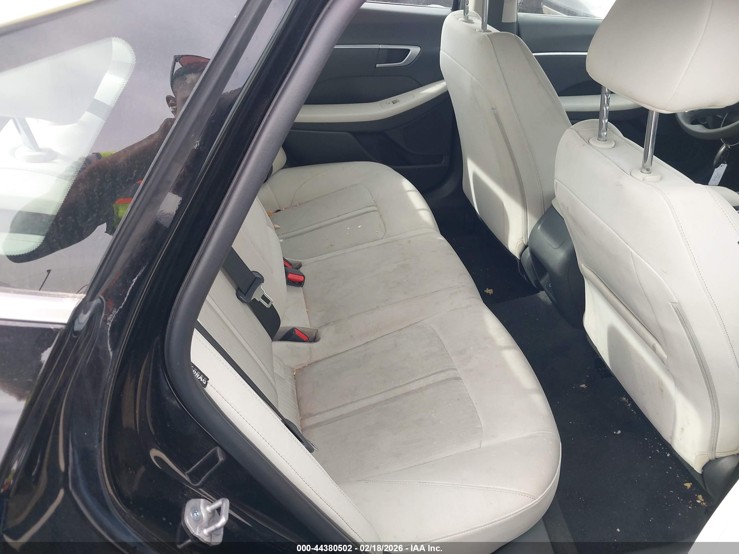 HYUNDAI SONATA image 8