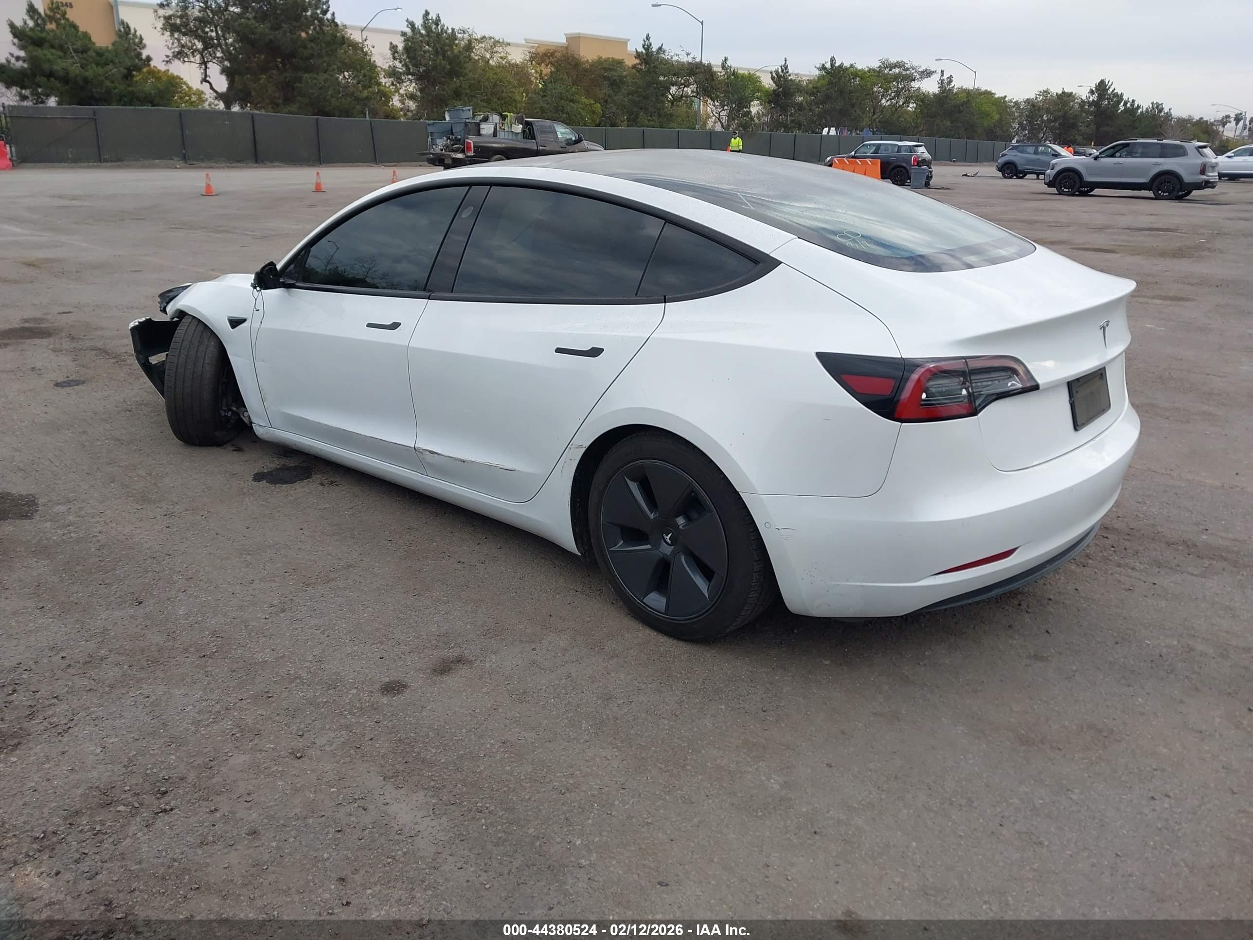 TESLA MODEL image 3