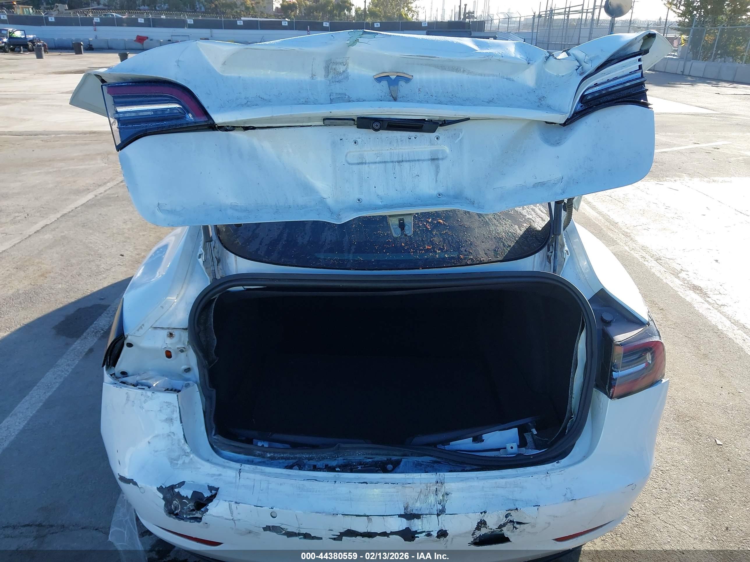 TESLA MODEL image 6