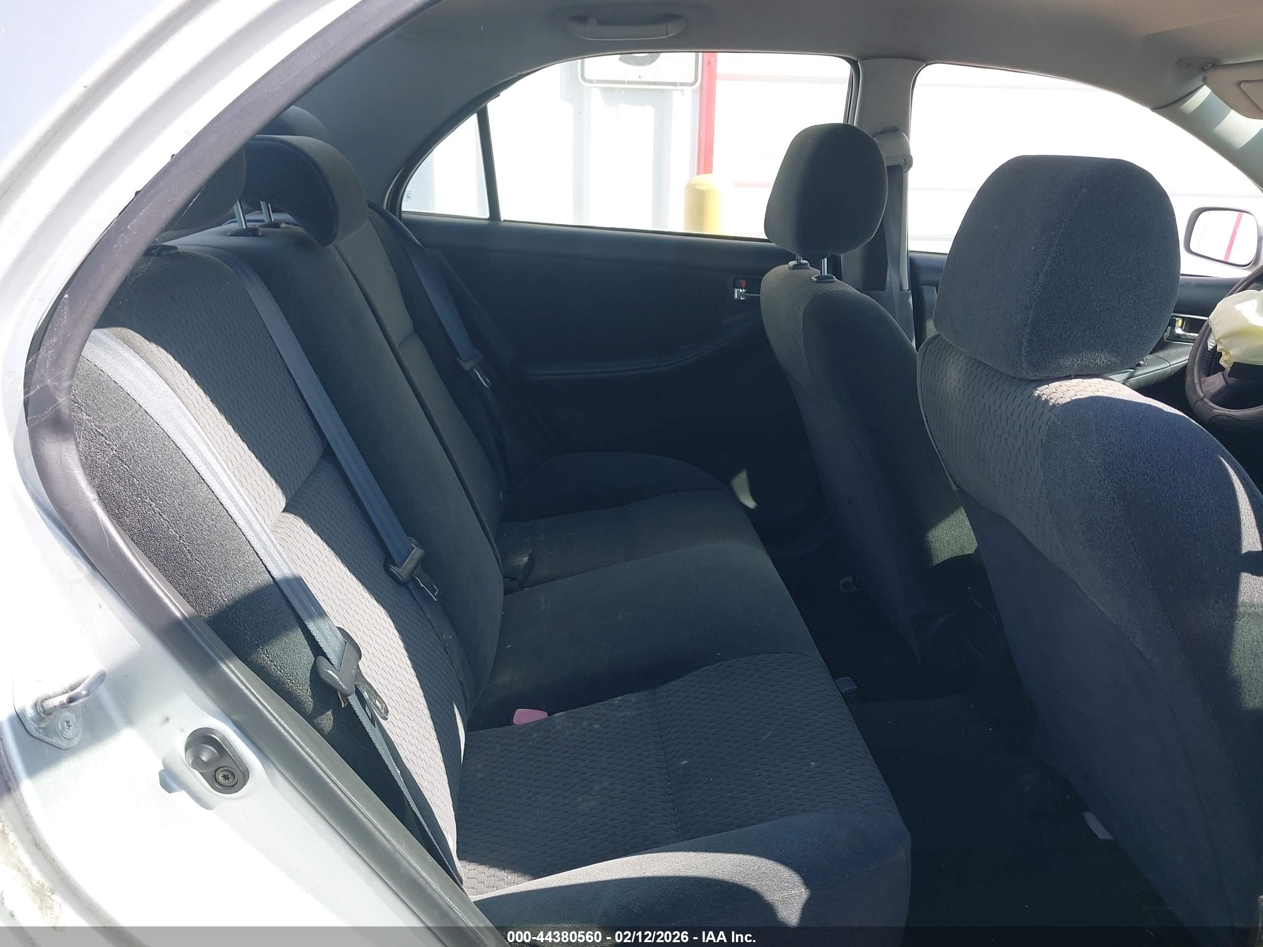 TOYOTA COROLLA image 8