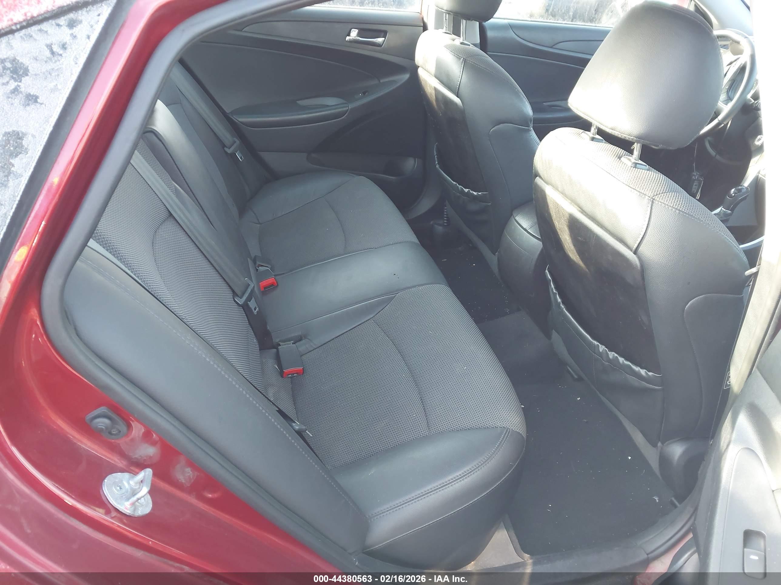 HYUNDAI SONATA image 8