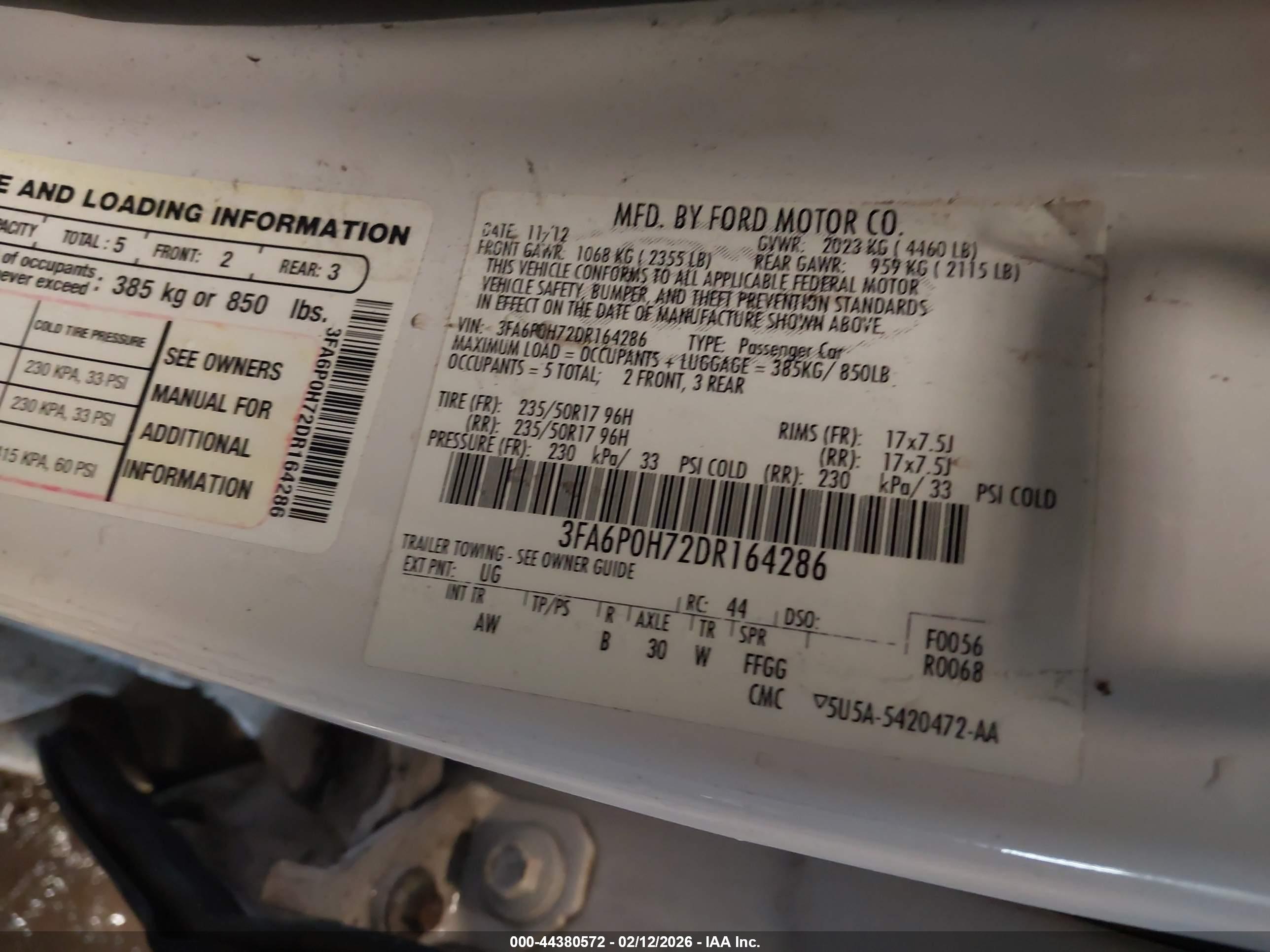 FORD FUSION image 9