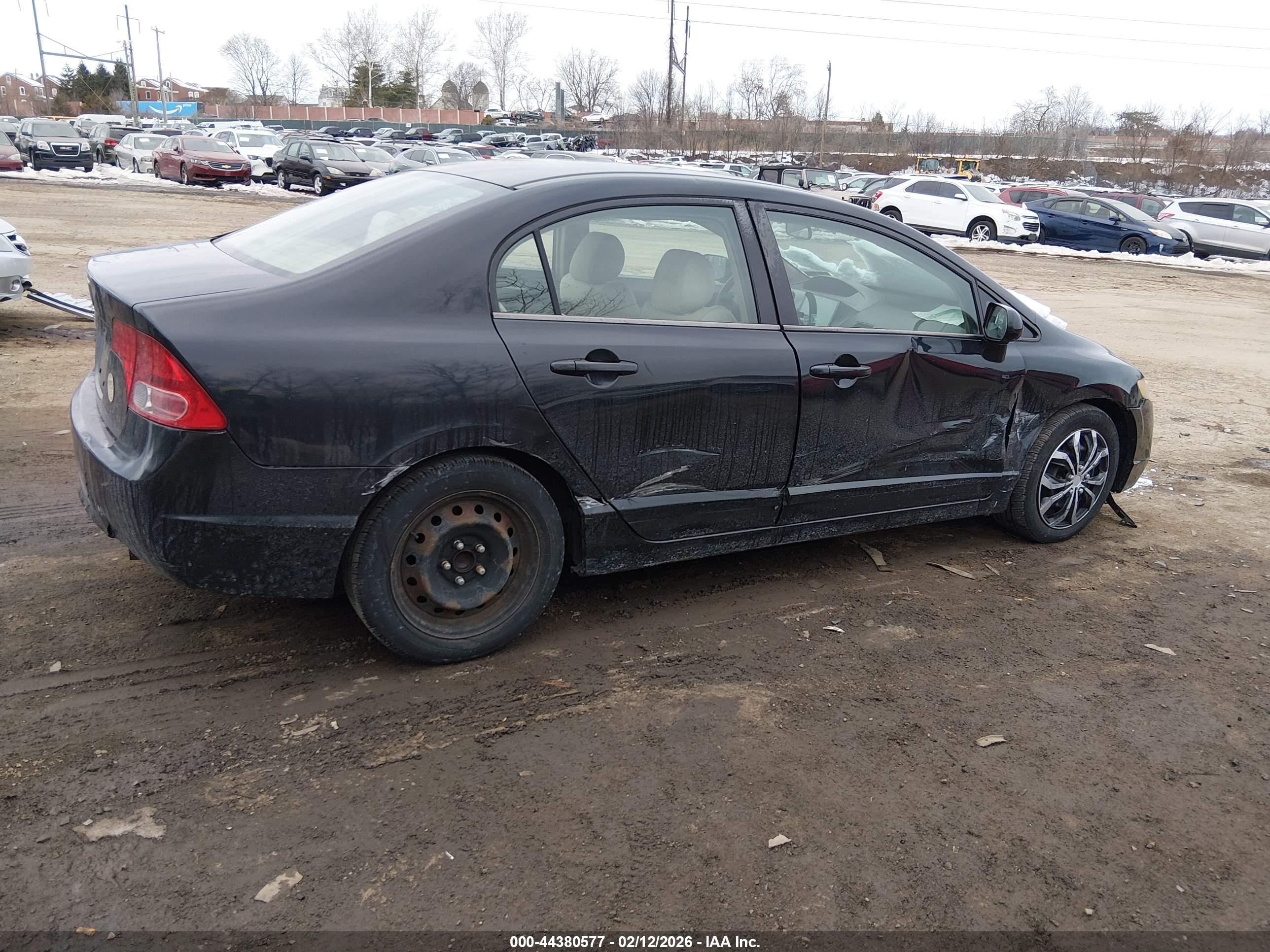 HONDA CIVIC image 4