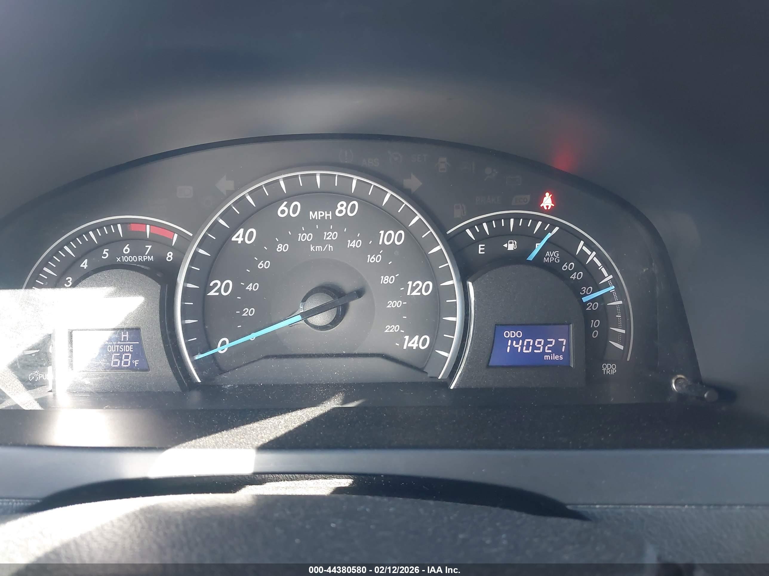 TOYOTA CAMRY image 7