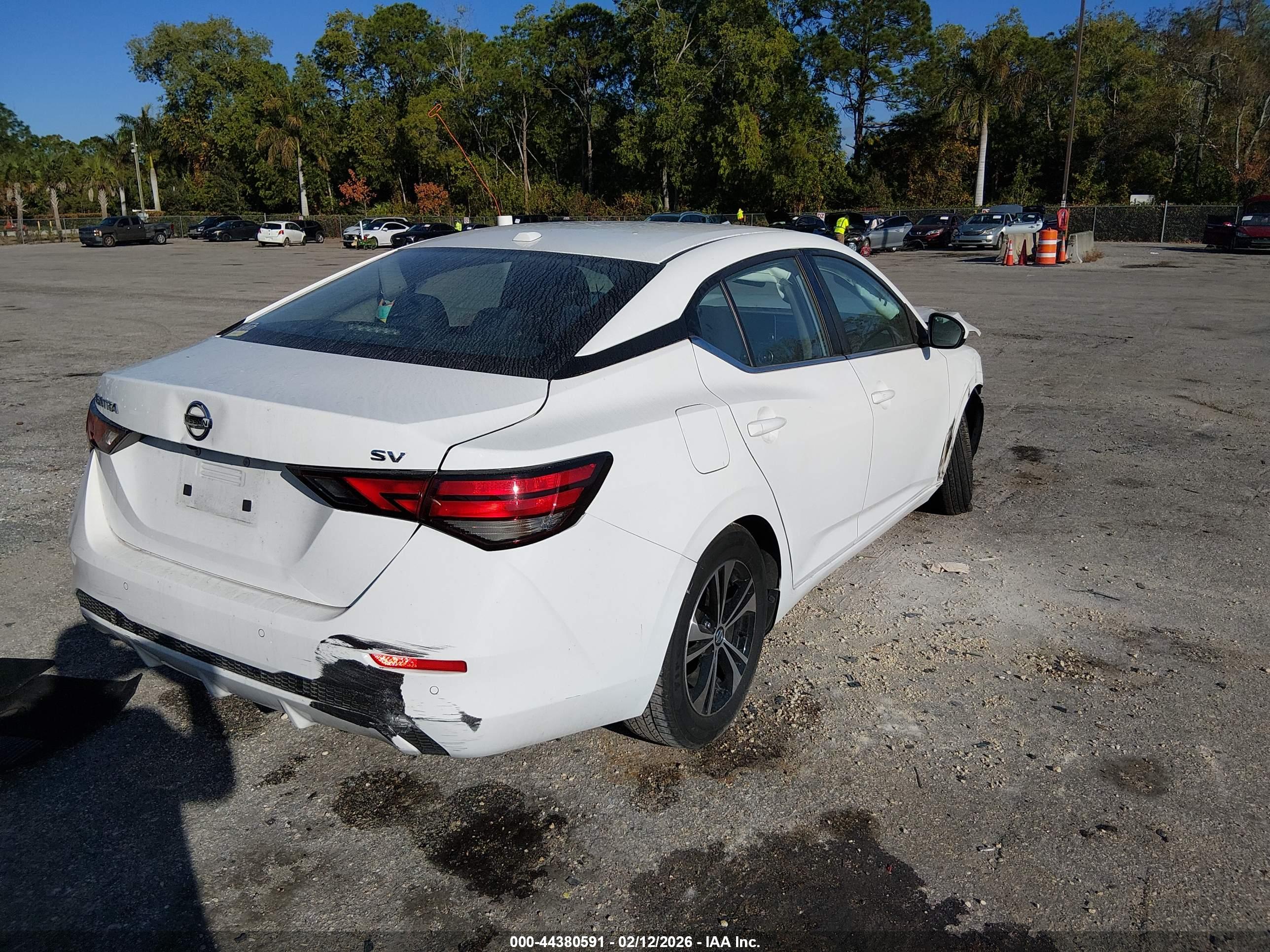 NISSAN SENTRA image 4
