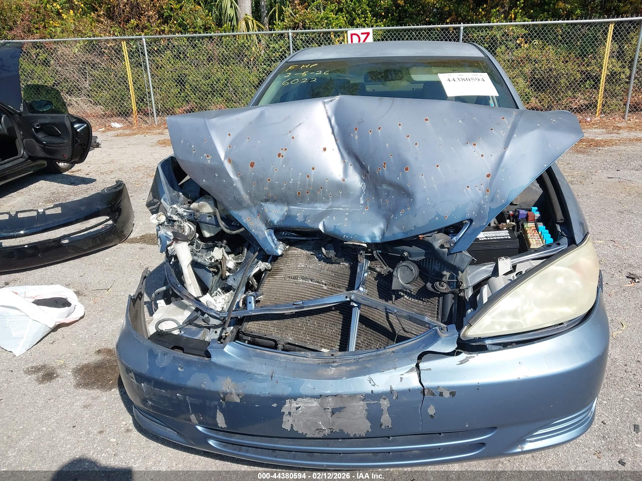TOYOTA CAMRY image 6