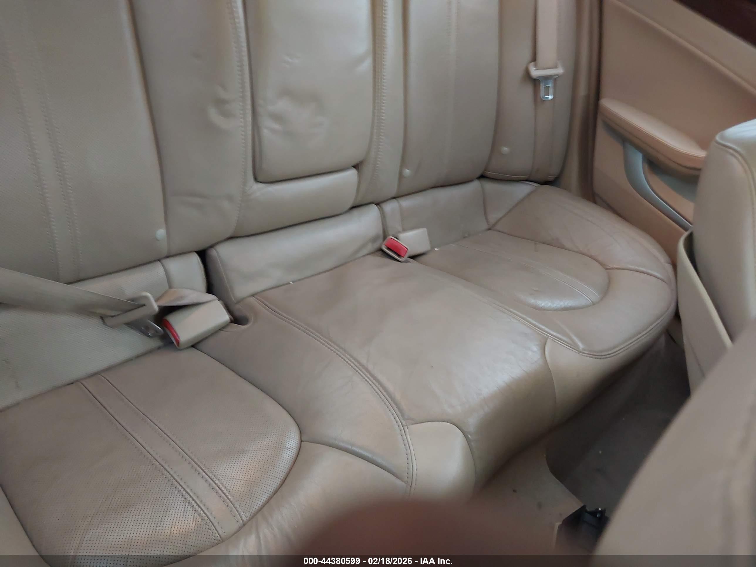 CADILLAC CTS image 8