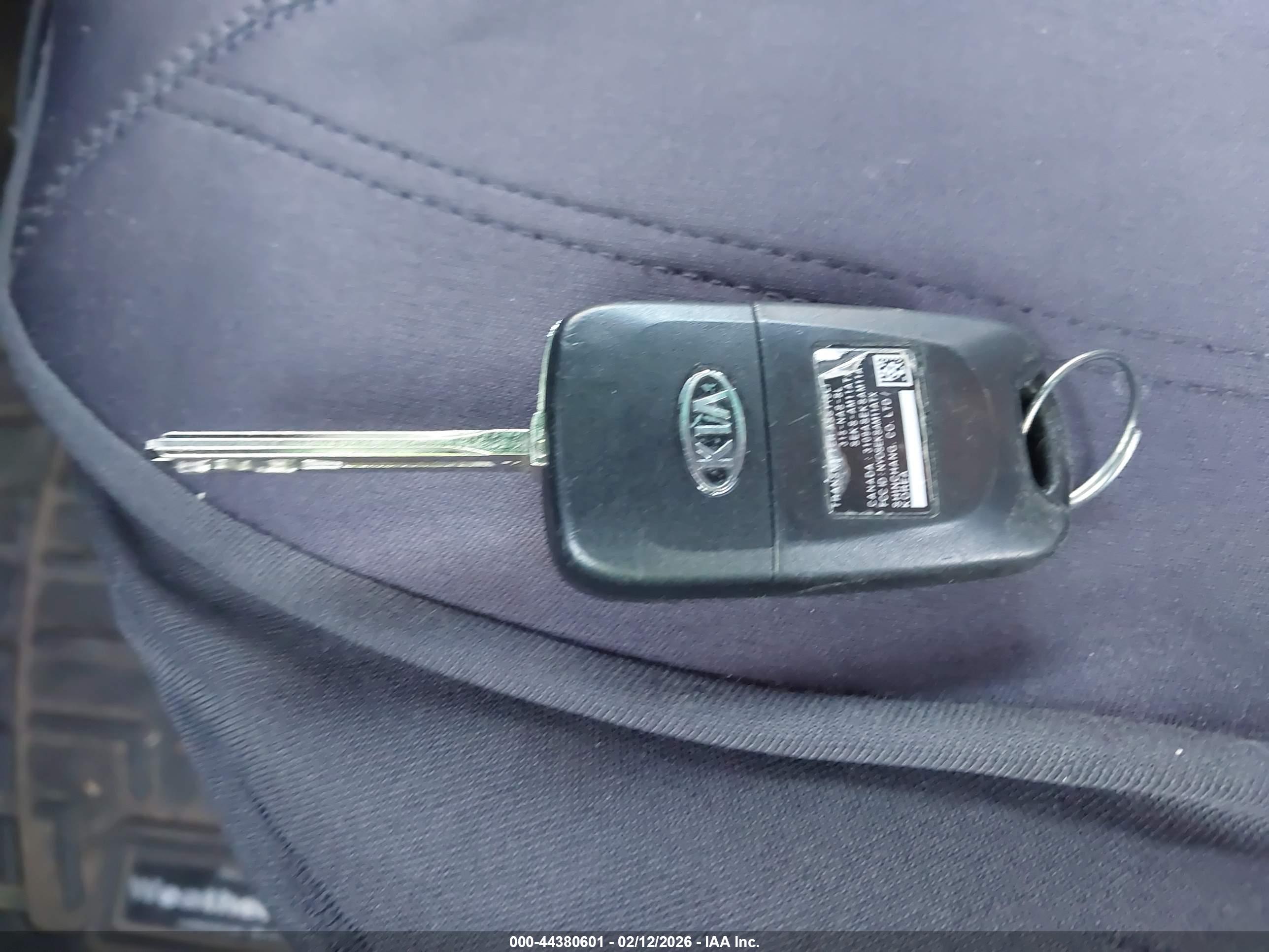 KIA SPORTAGE image 11