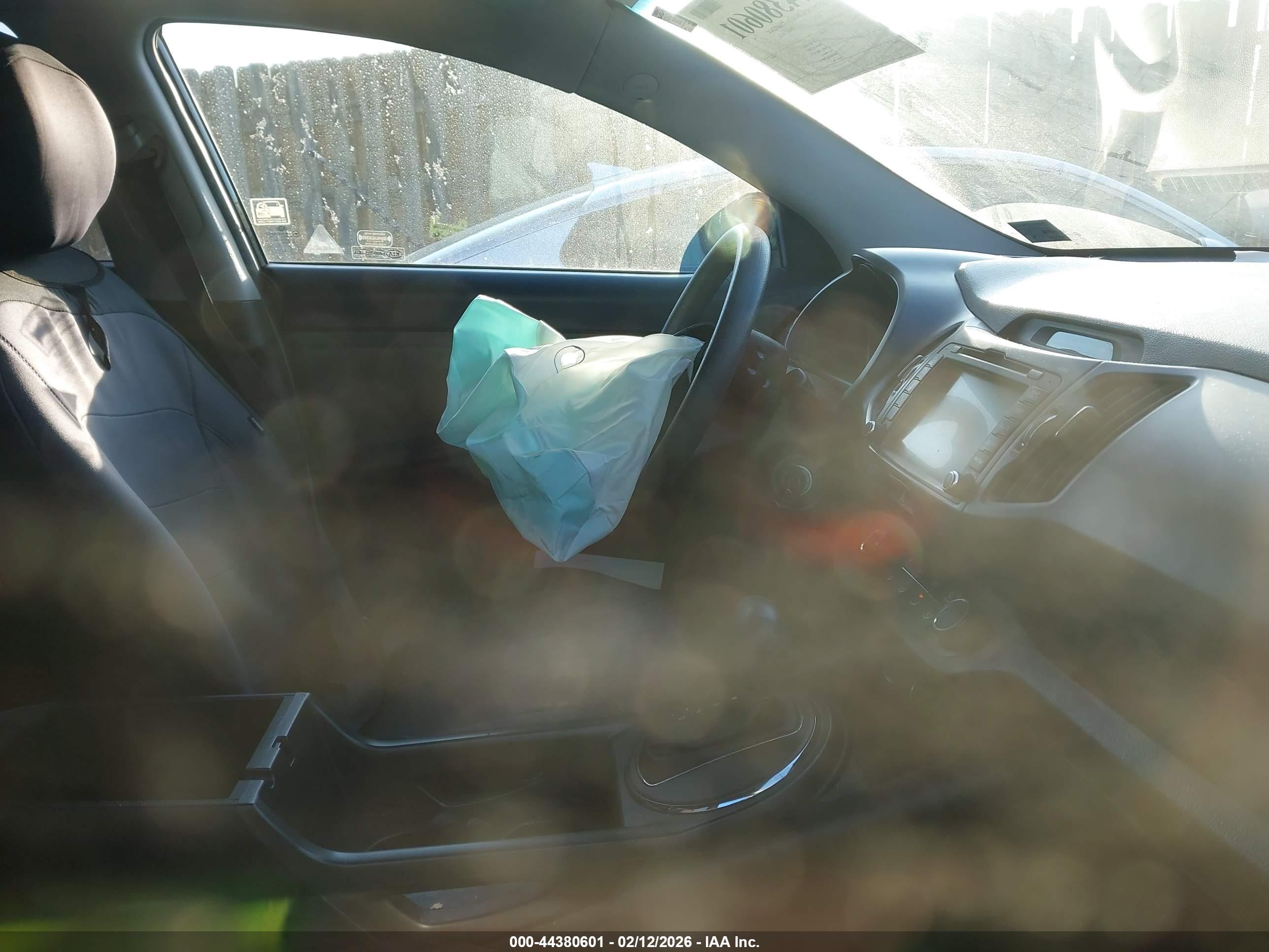 KIA SPORTAGE image 5