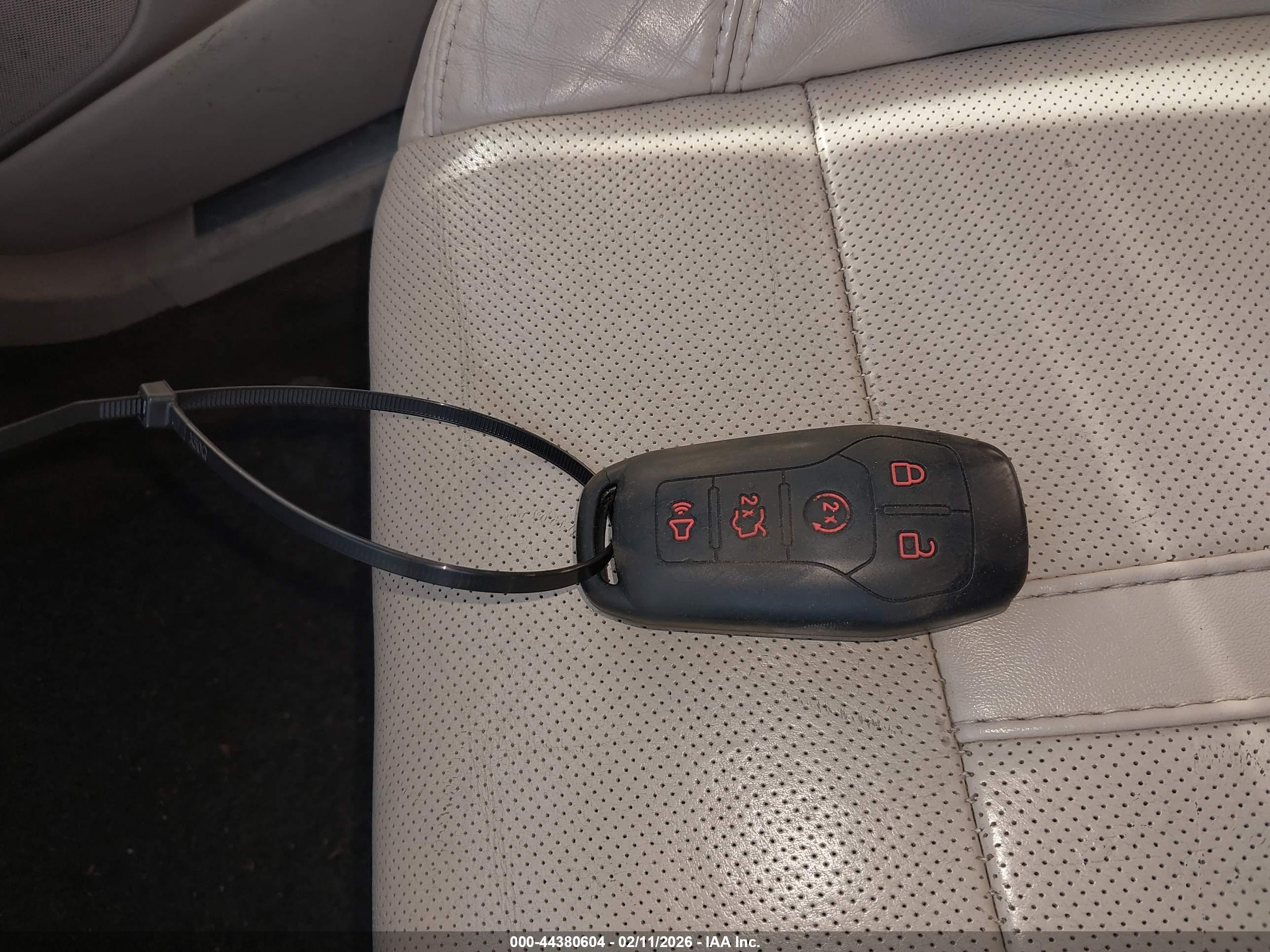 LINCOLN MKZ image 11
