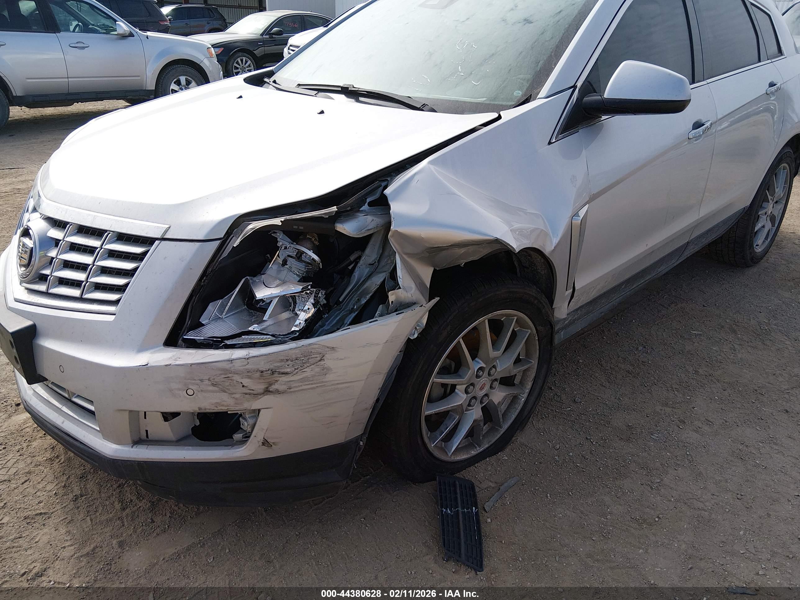 CADILLAC SRX image 6