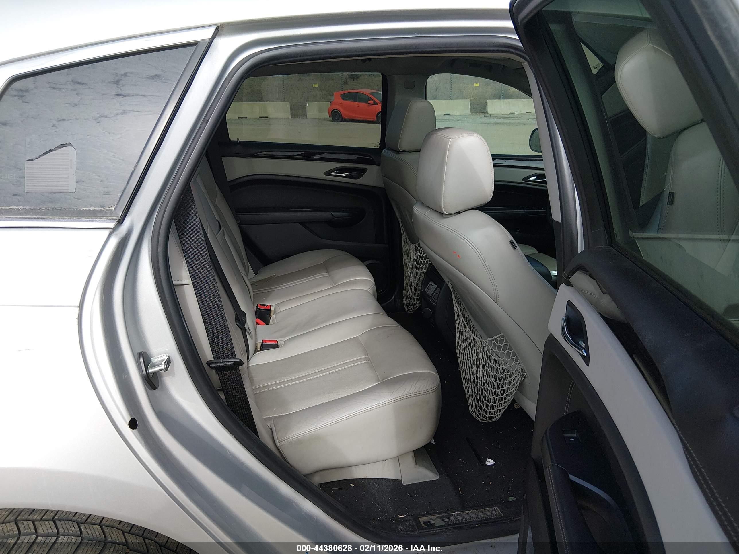 CADILLAC SRX image 8
