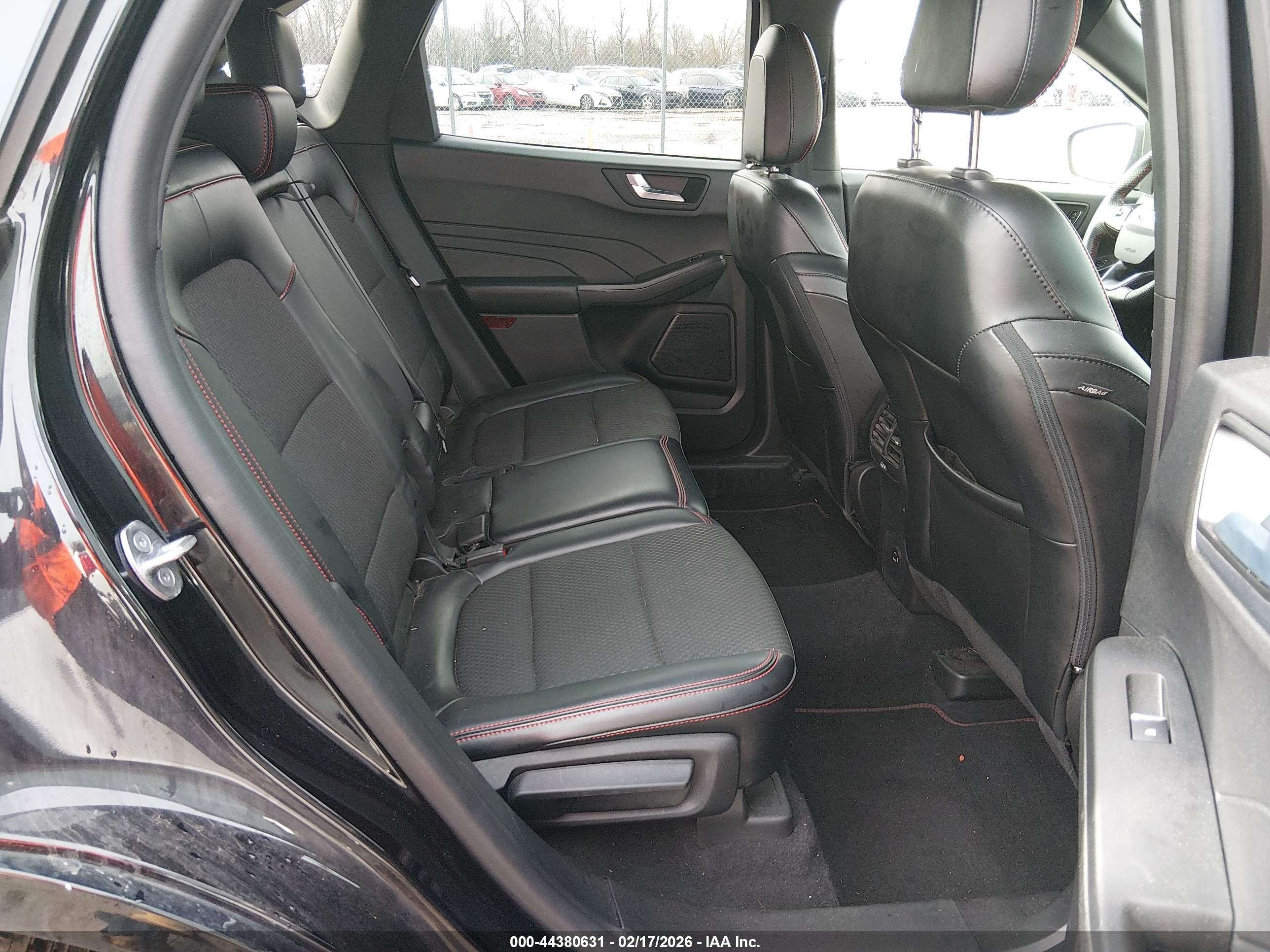 FORD ESCAPE image 8