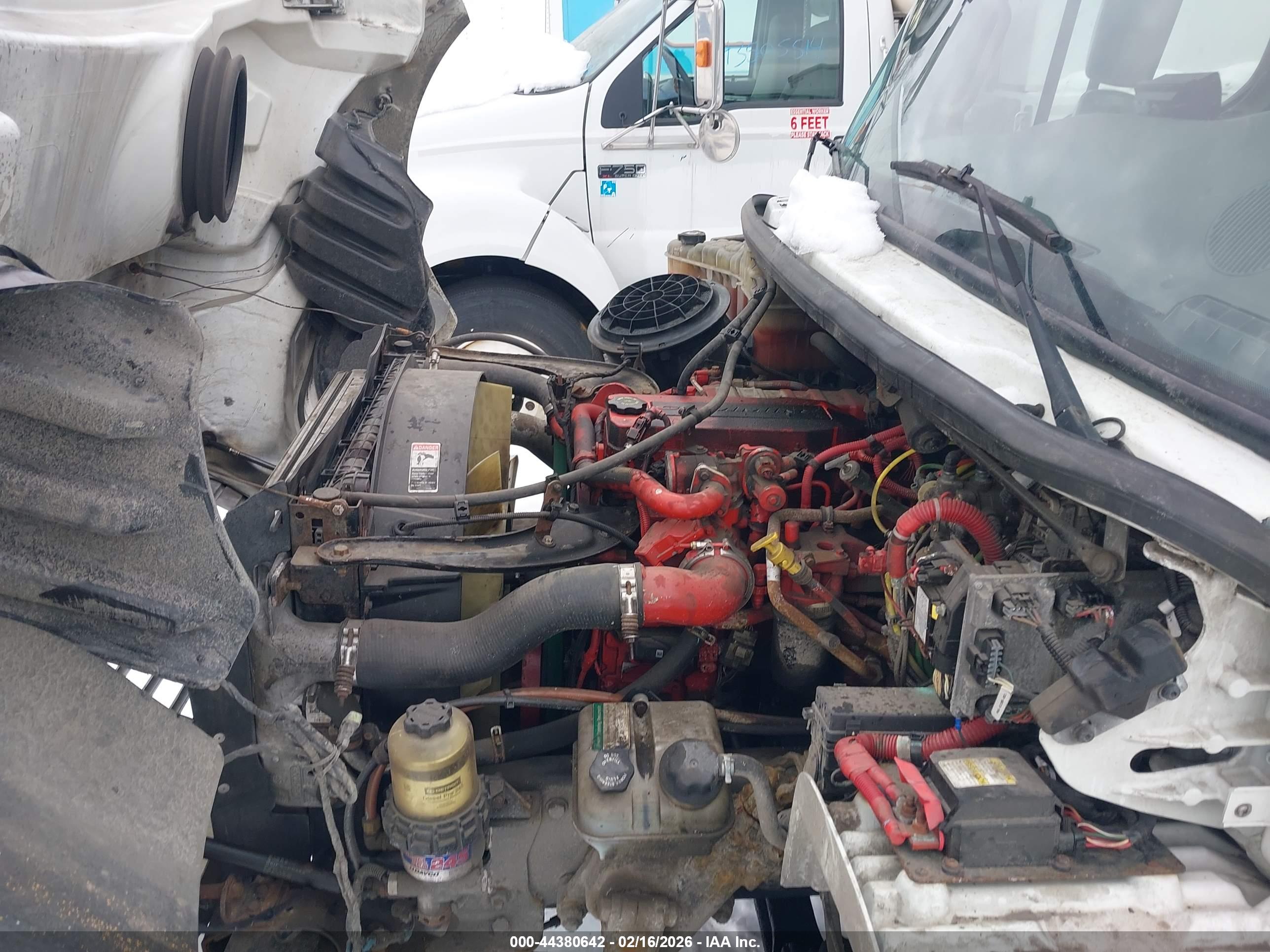FREIGHTLINER M2 image 10