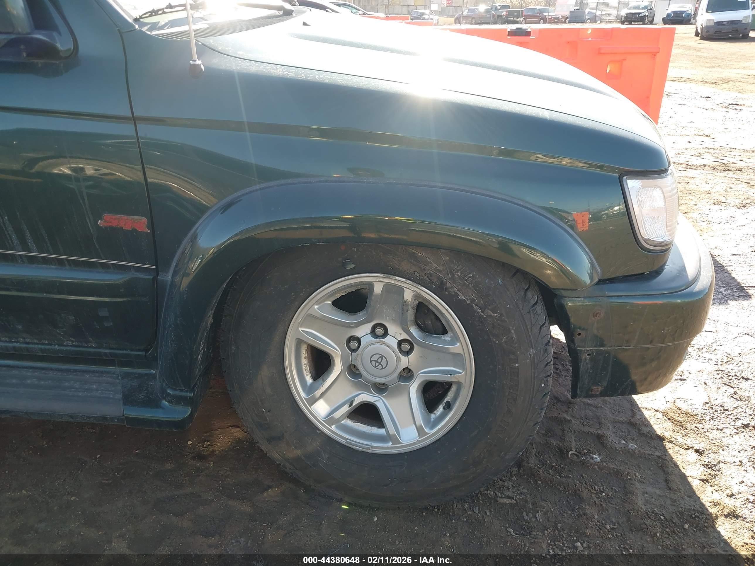 TOYOTA 4RUNNER image 6