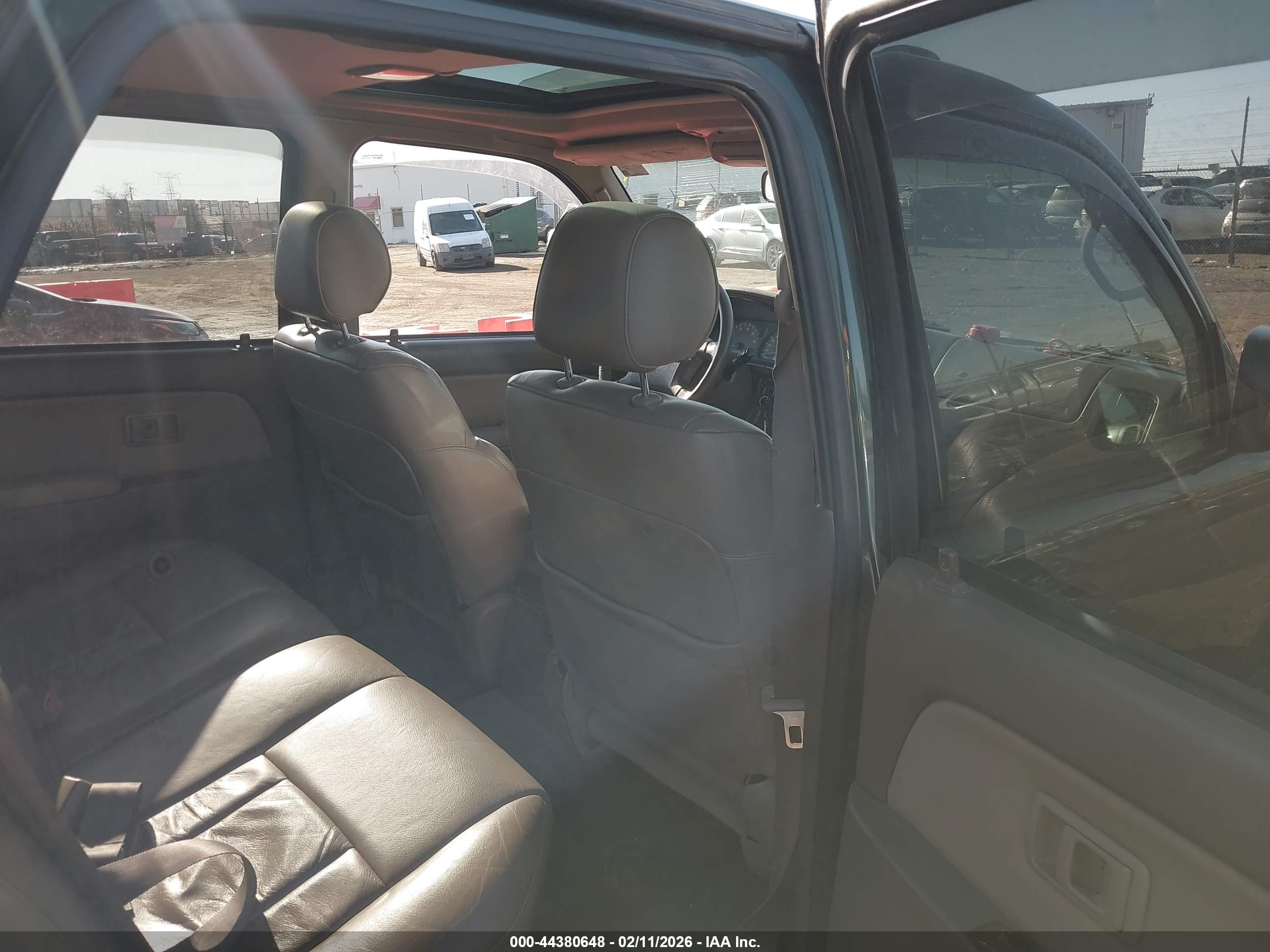 TOYOTA 4RUNNER image 8