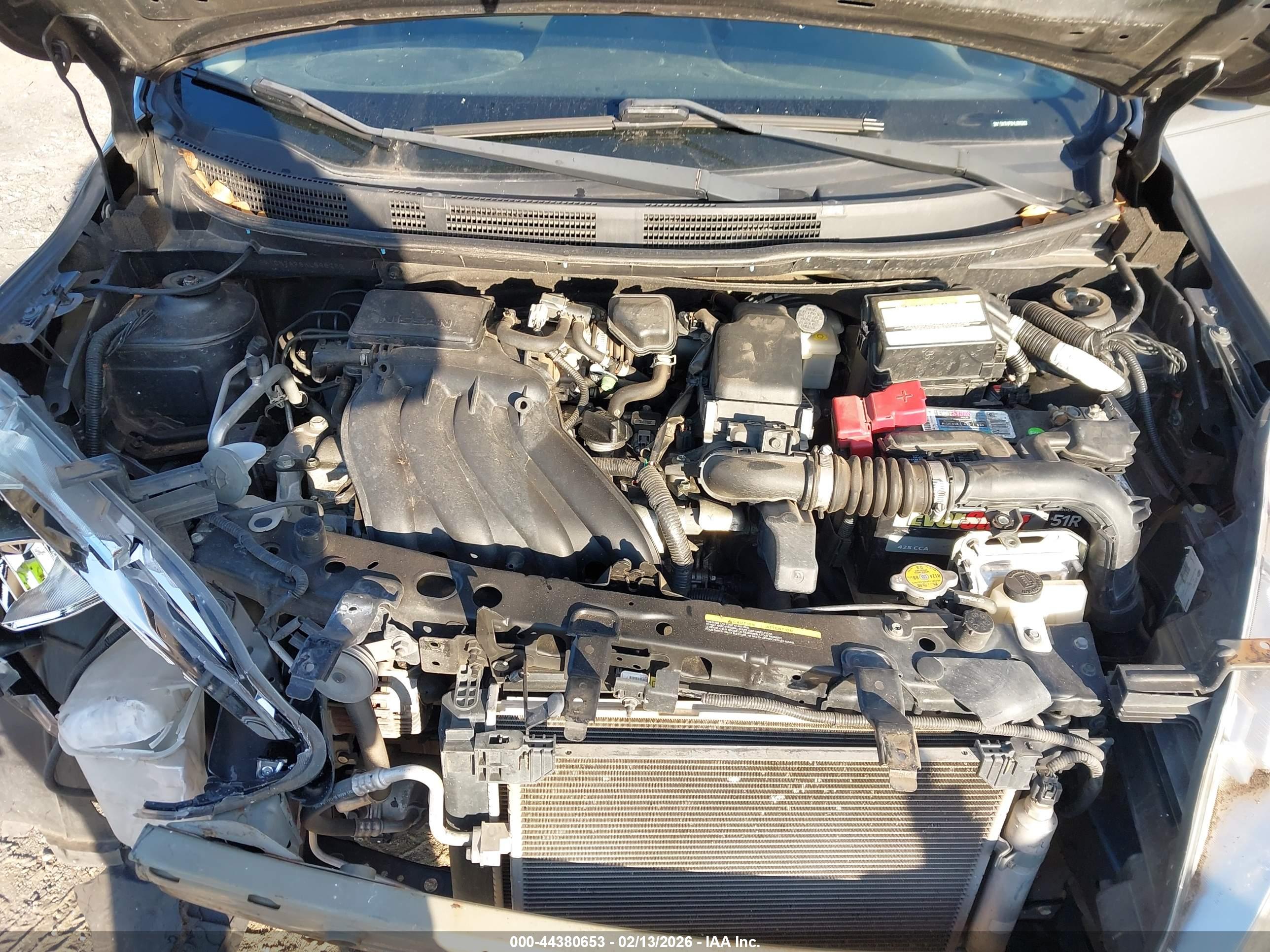 NISSAN VERSA image 10