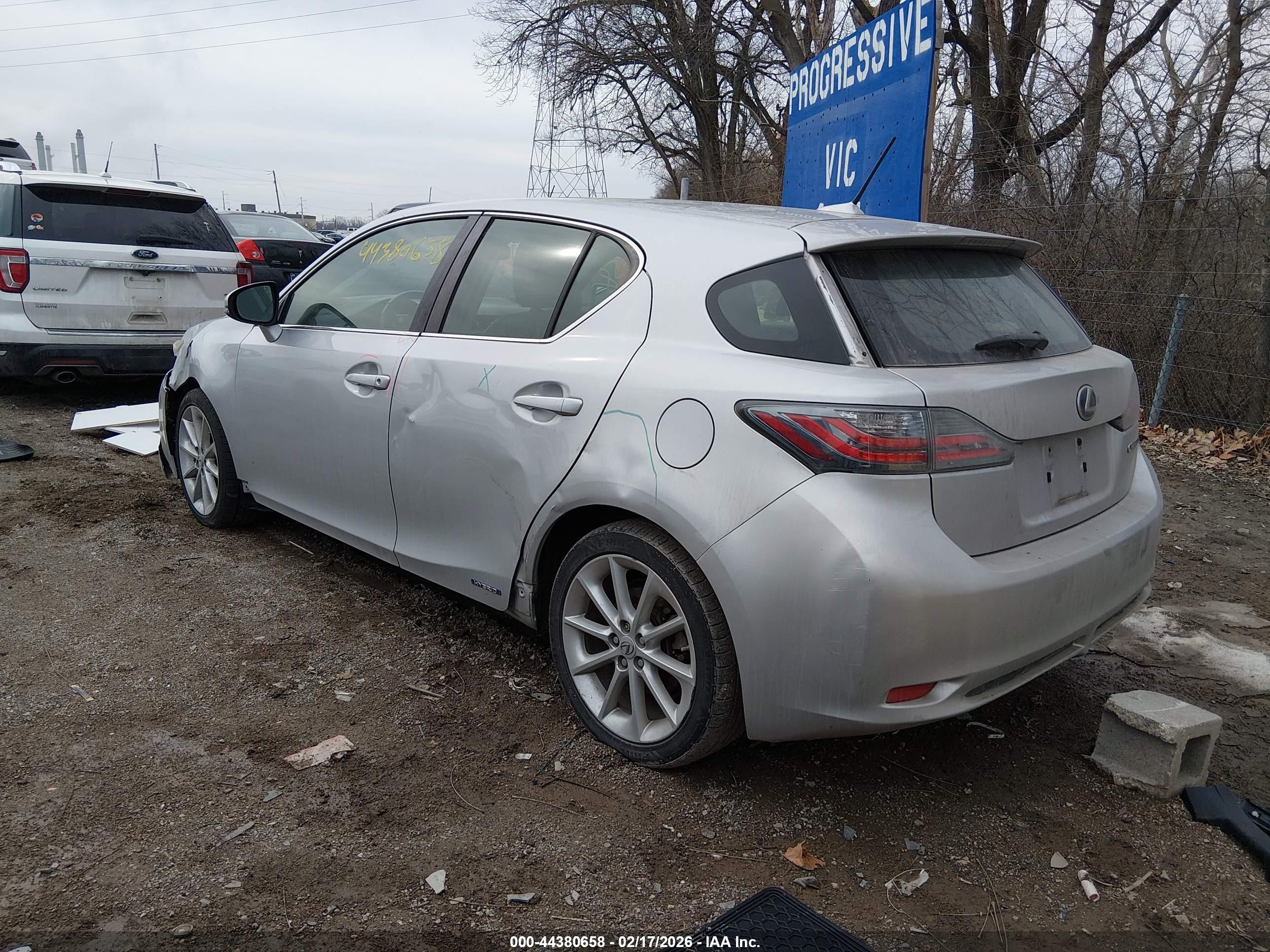 LEXUS CT image 3