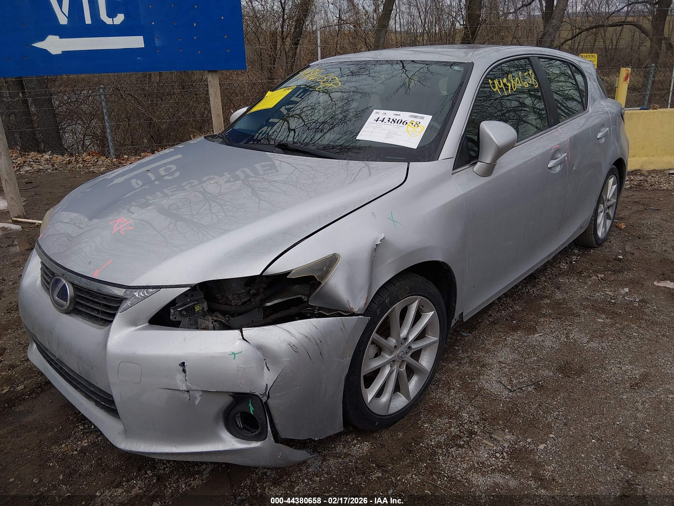 LEXUS CT image 6