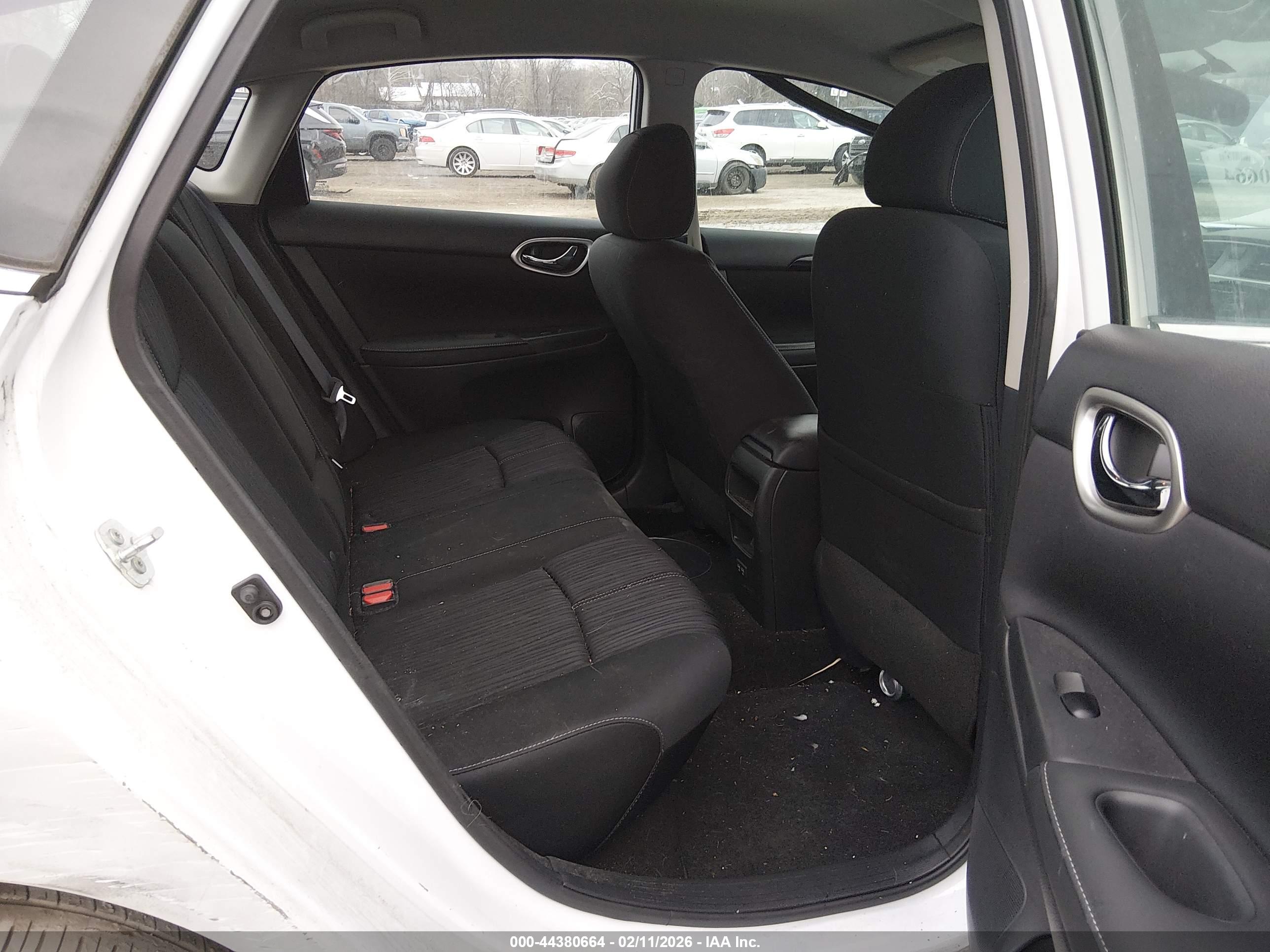 NISSAN SENTRA image 8