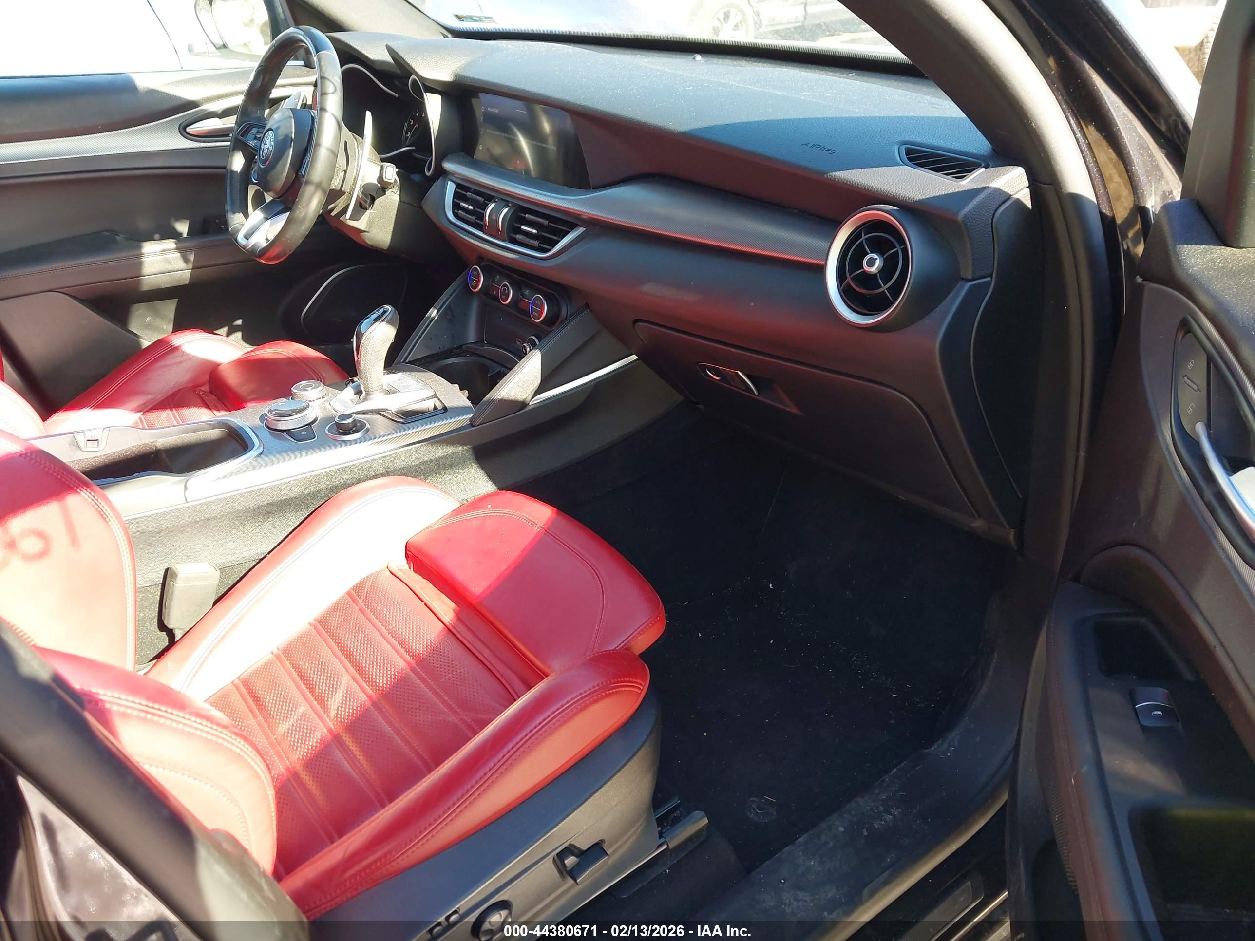 ALFA ROMEO image 5