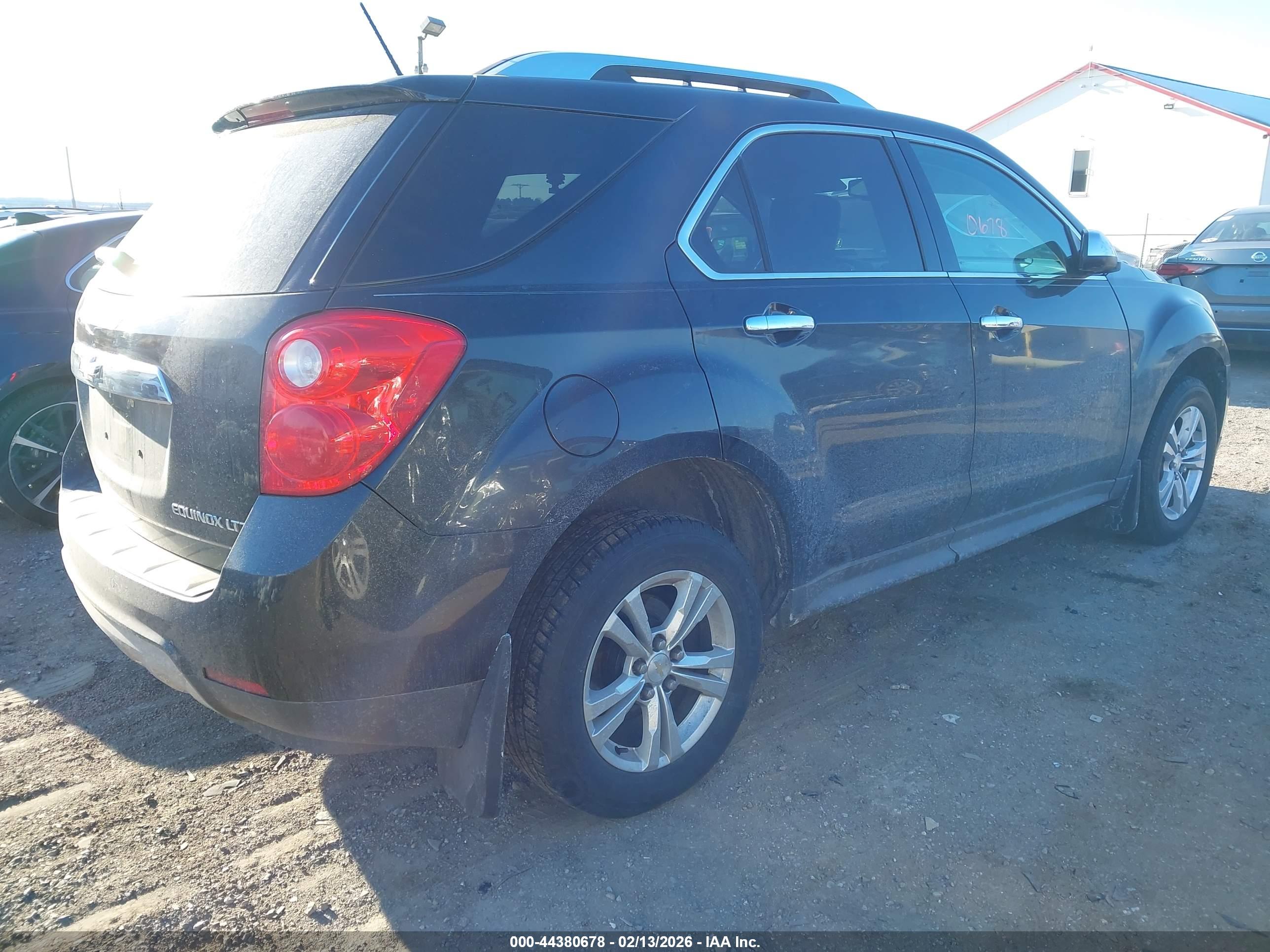 CHEVROLET EQUINOX image 4