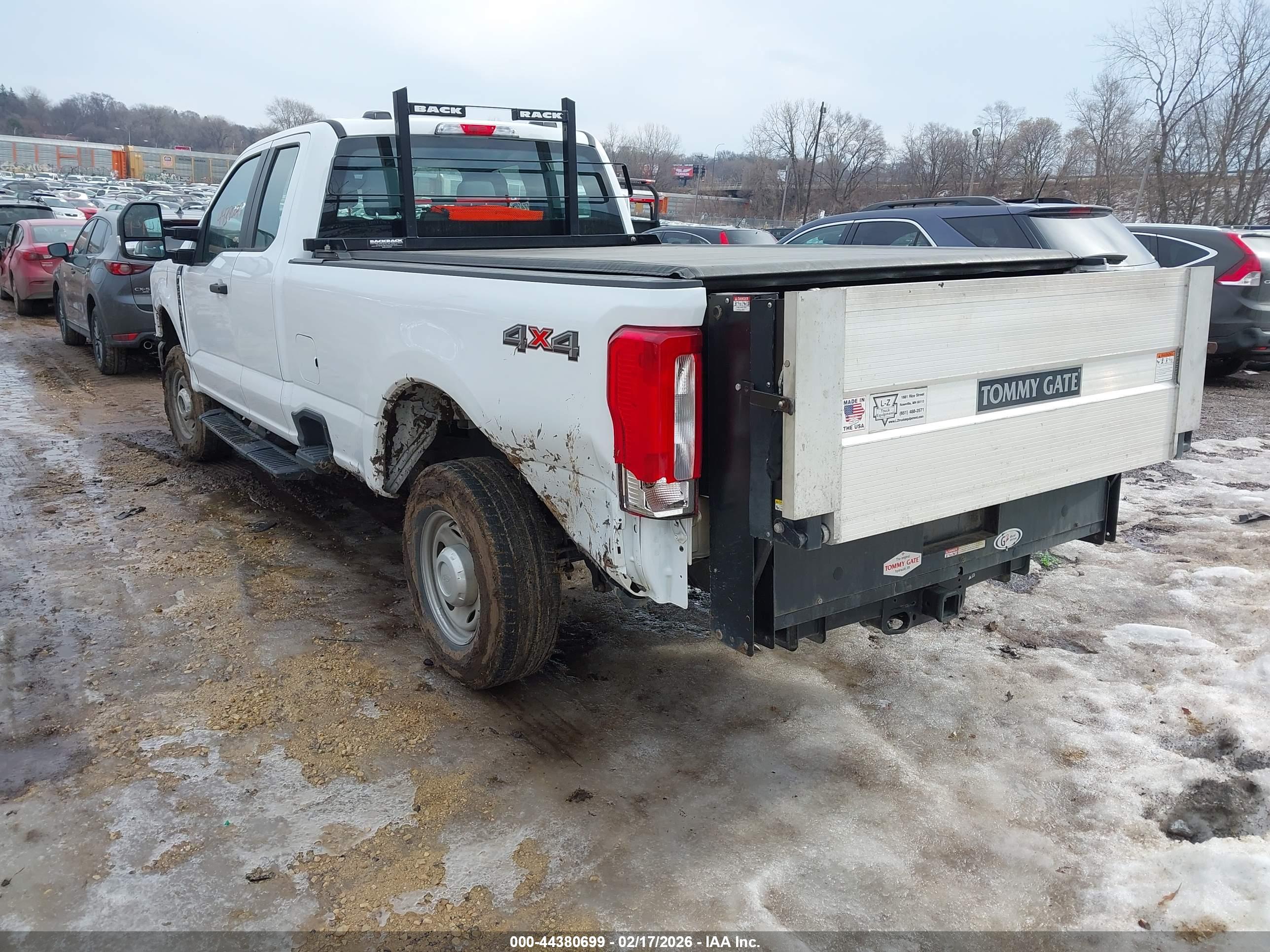FORD F-250 image 3