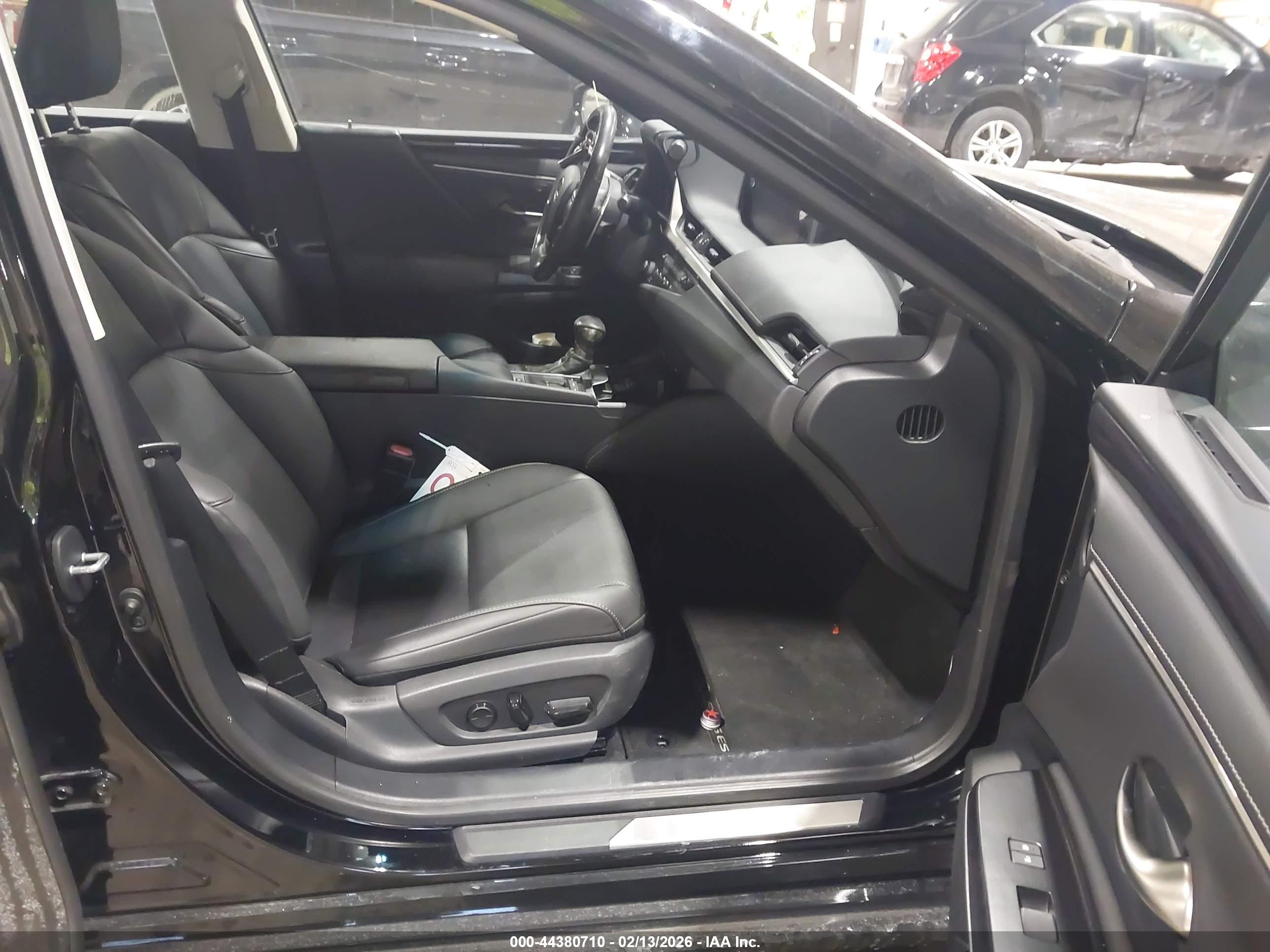LEXUS ES image 5