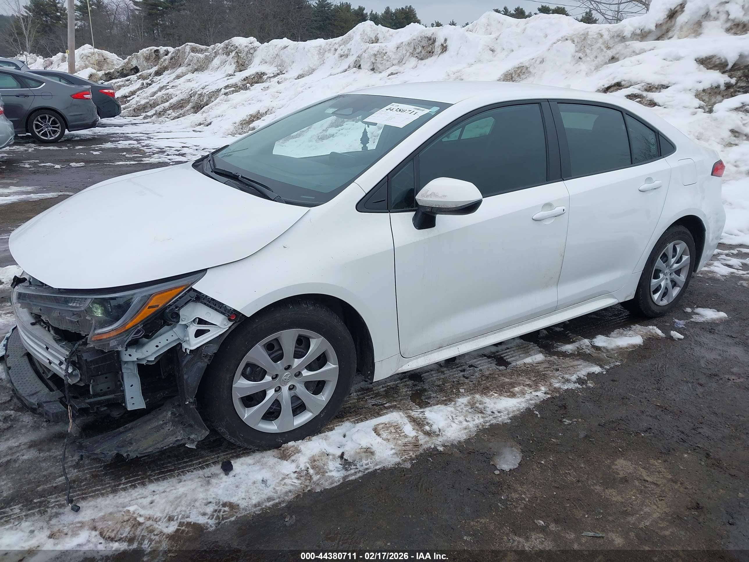 TOYOTA COROLLA image 2