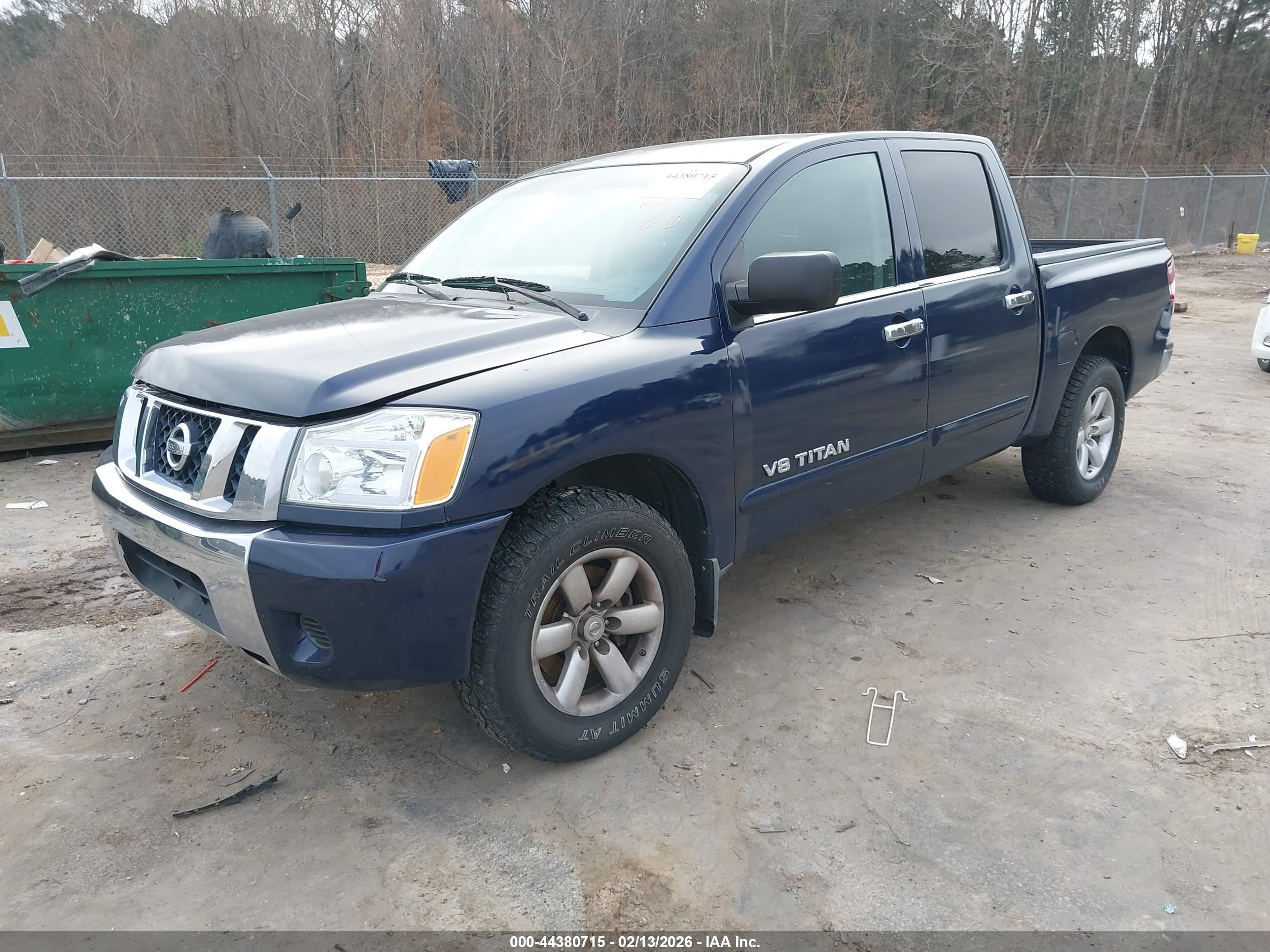 NISSAN TITAN image 2