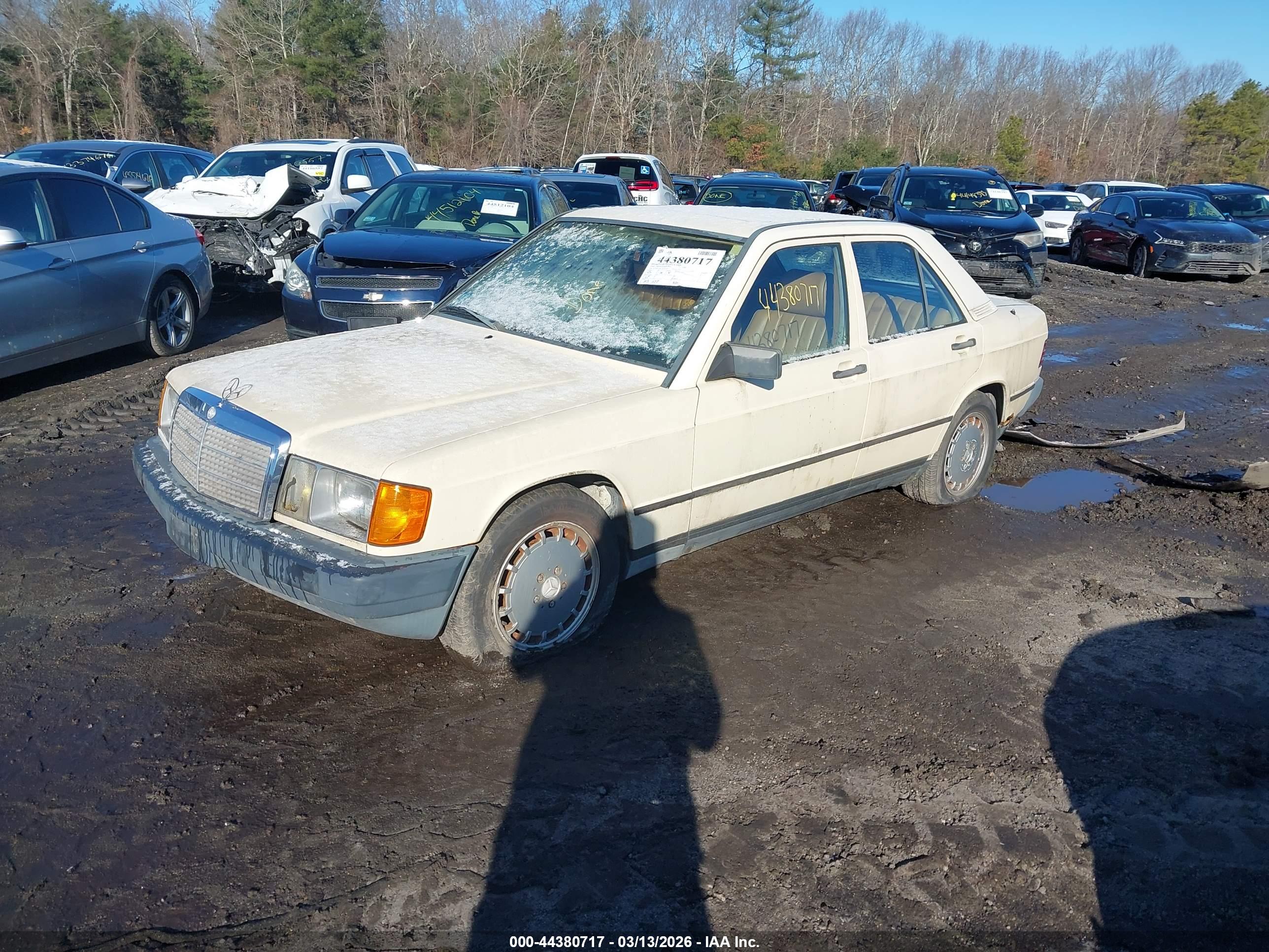 MERCEDES-BENZ 190 image 2