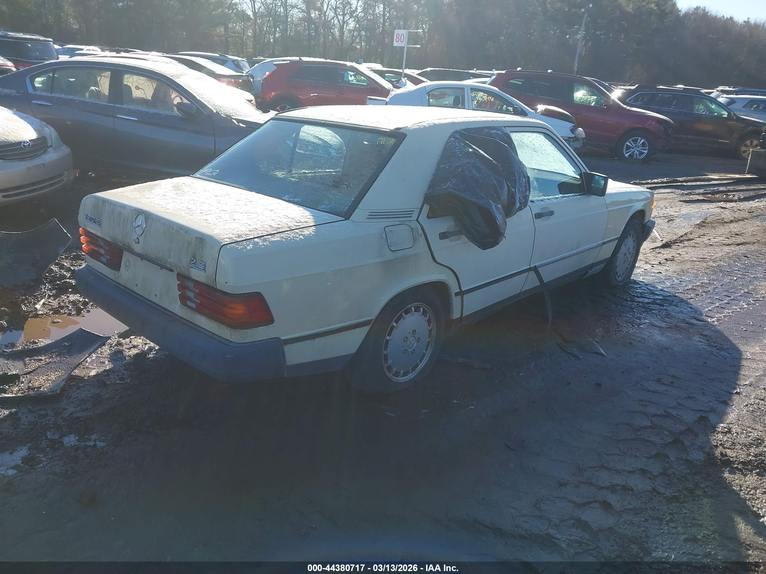 MERCEDES-BENZ 190 image 4