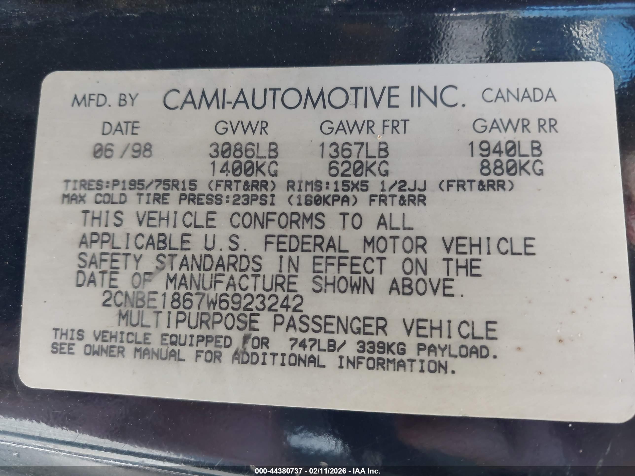 CHEVROLET TRACKER image 9