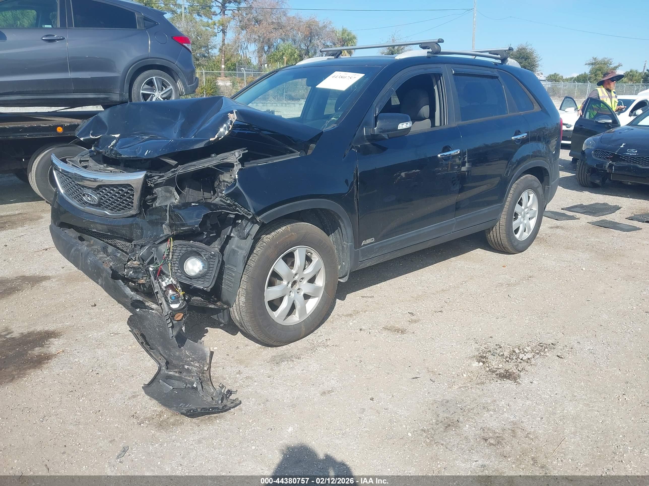 KIA SORENTO image 2