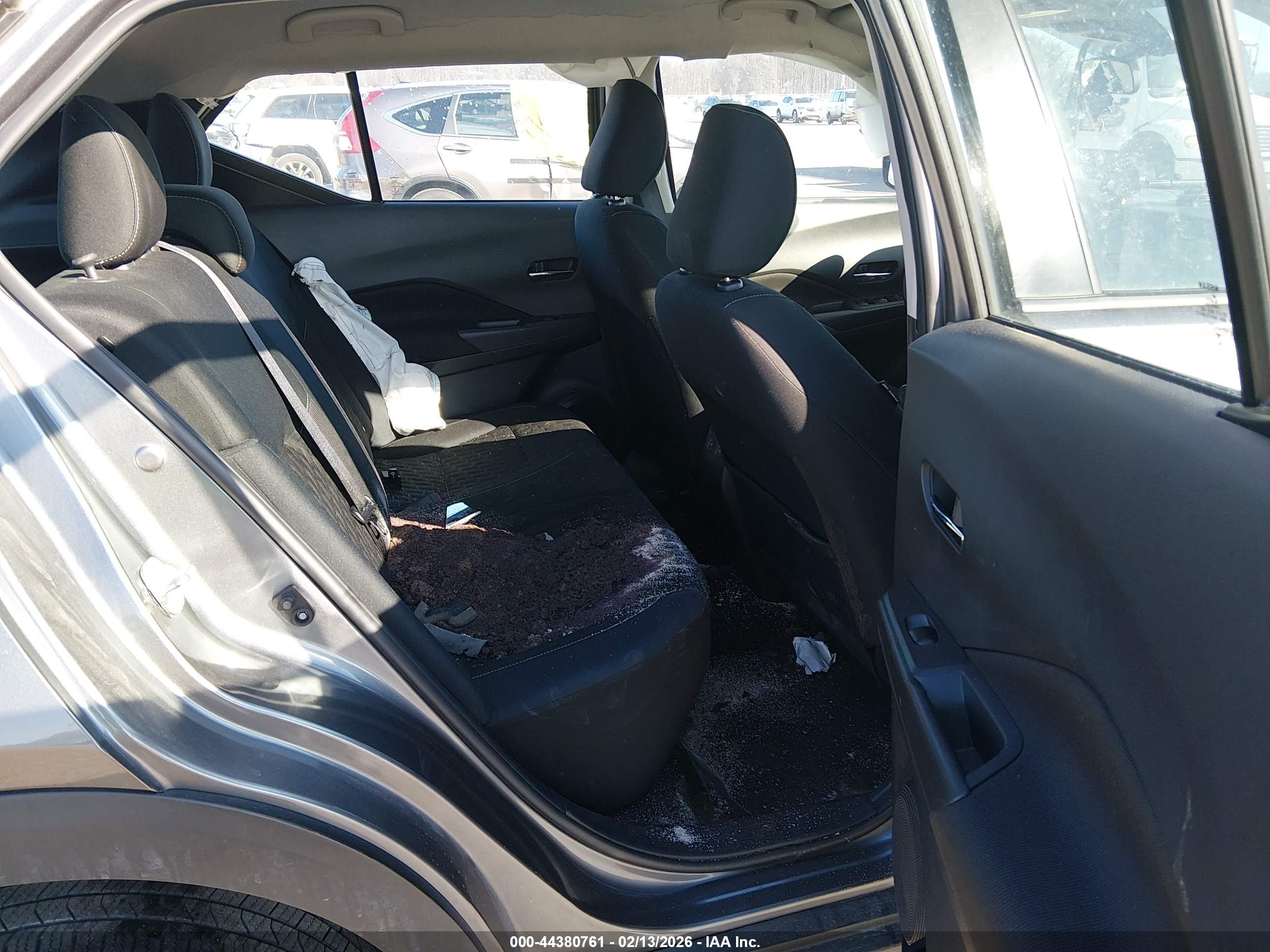 NISSAN KICKS image 8