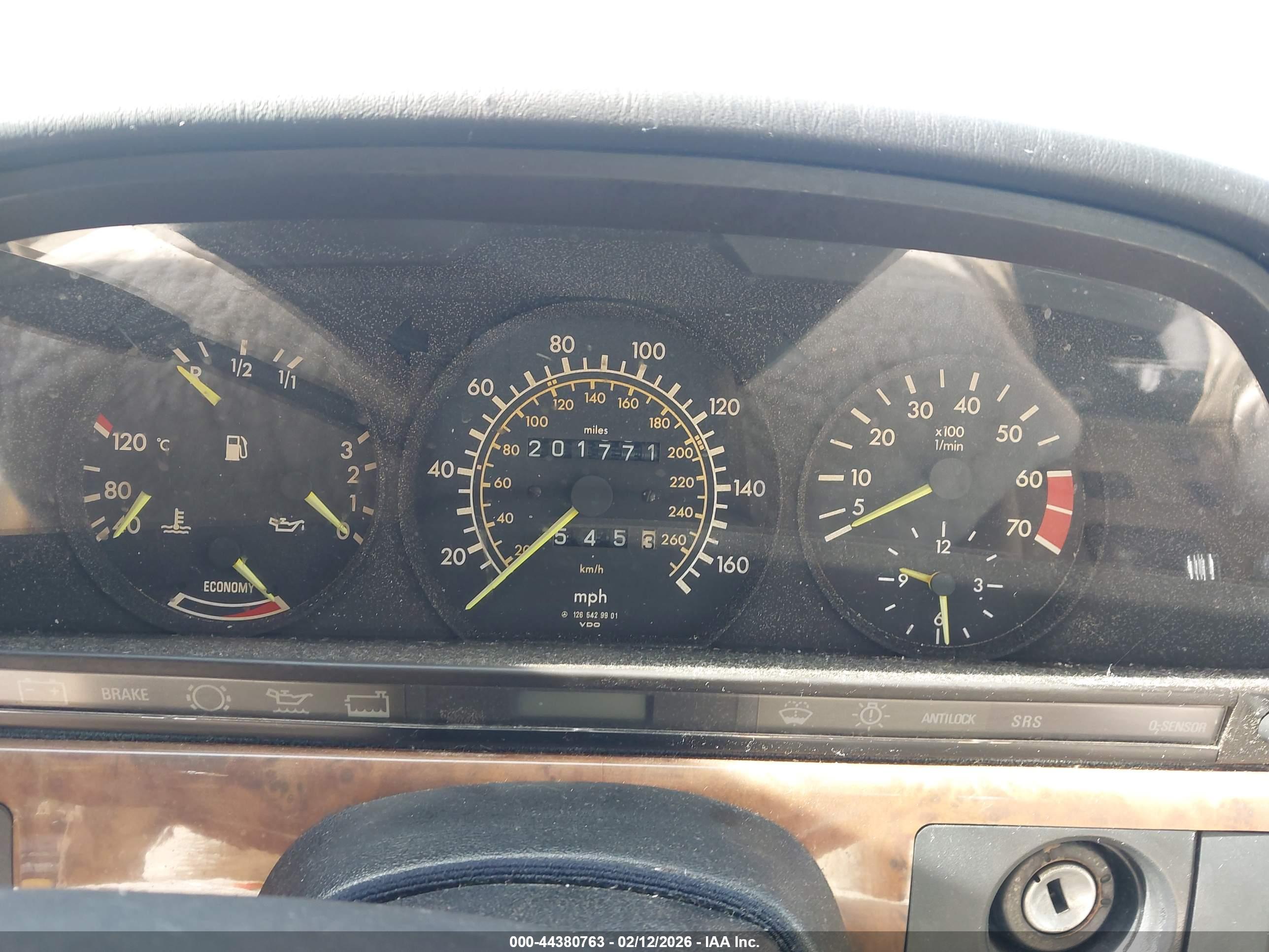 MERCEDES-BENZ 560 image 7